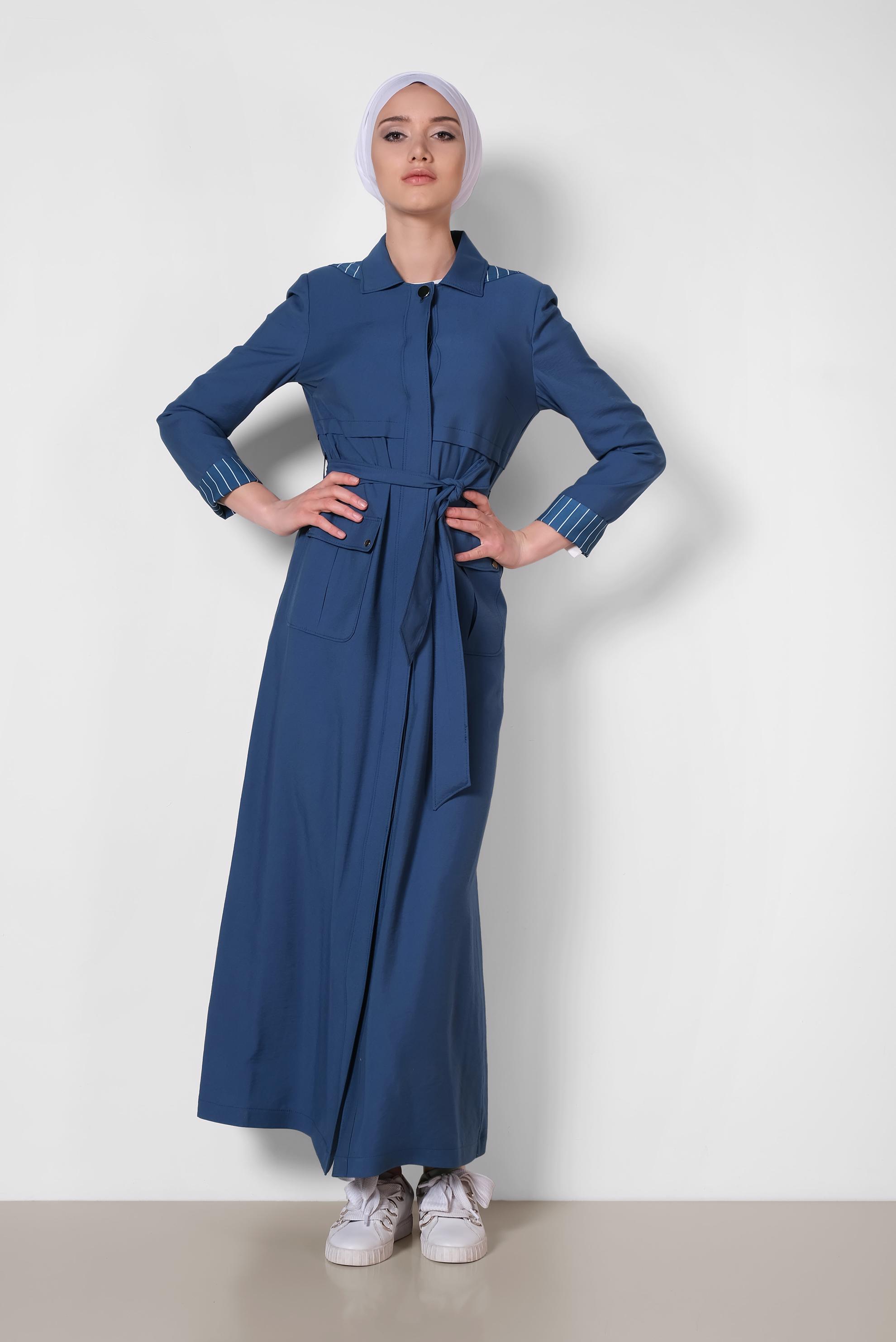 Tesettür giyim LACİVERT GİZLİ DÜĞMELİ KAPÜŞONLU PARDESÜ 1453