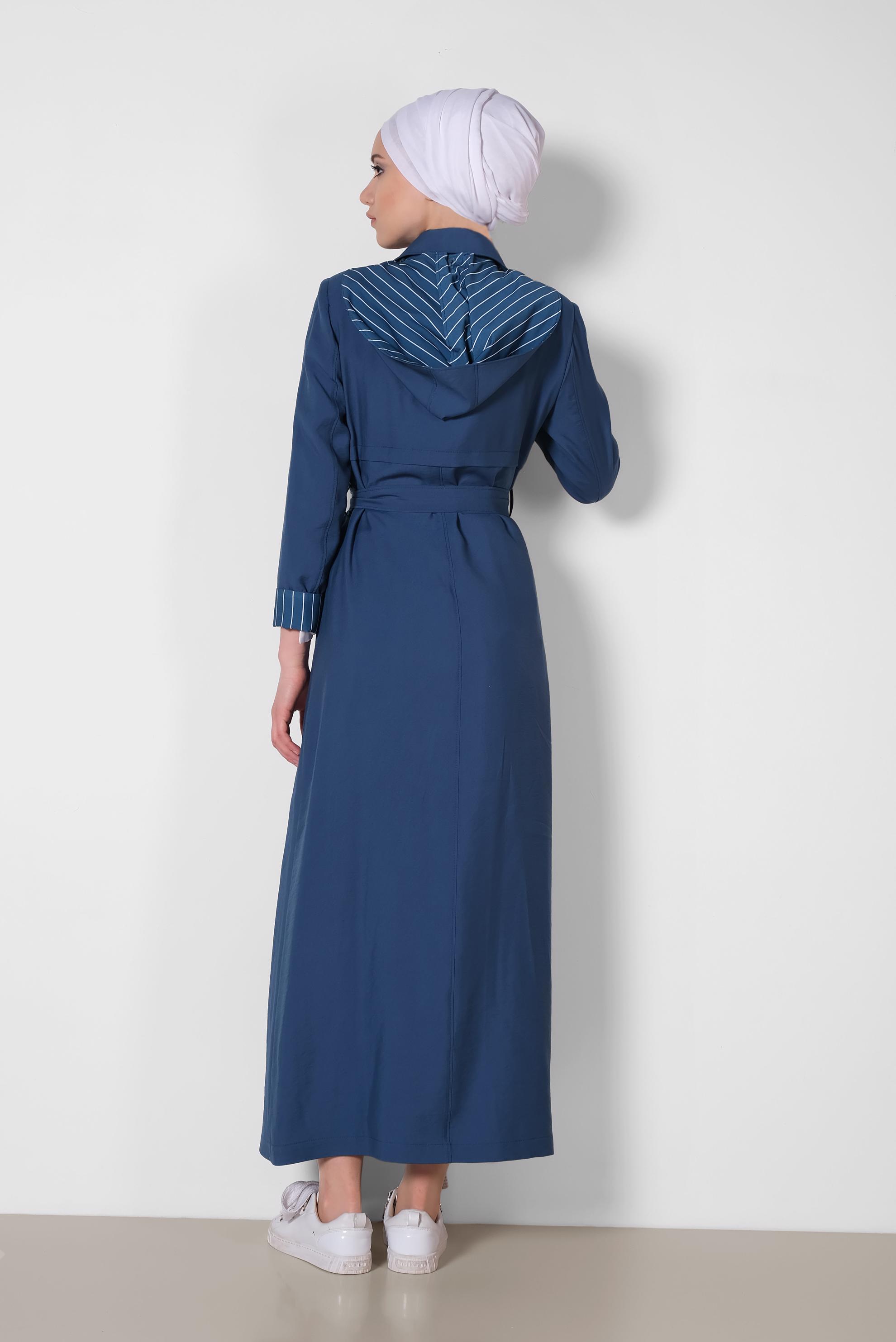 Tesettür giyim LACİVERT GİZLİ DÜĞMELİ KAPÜŞONLU PARDESÜ 1453