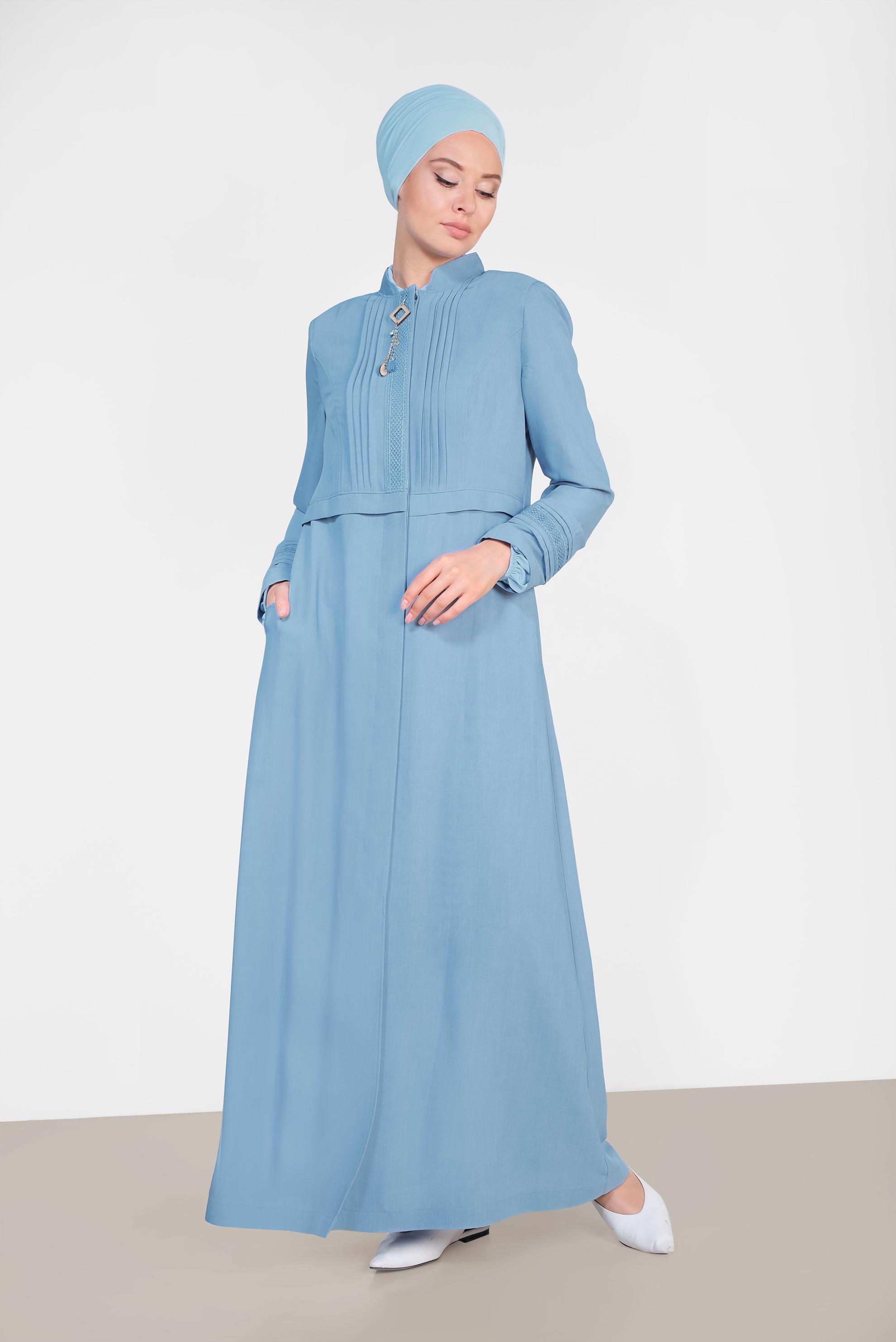 Tesettür giyim MAVİ GİZLİ DÜĞMELİ YAKASI BROŞLU PARDESÜ 1454