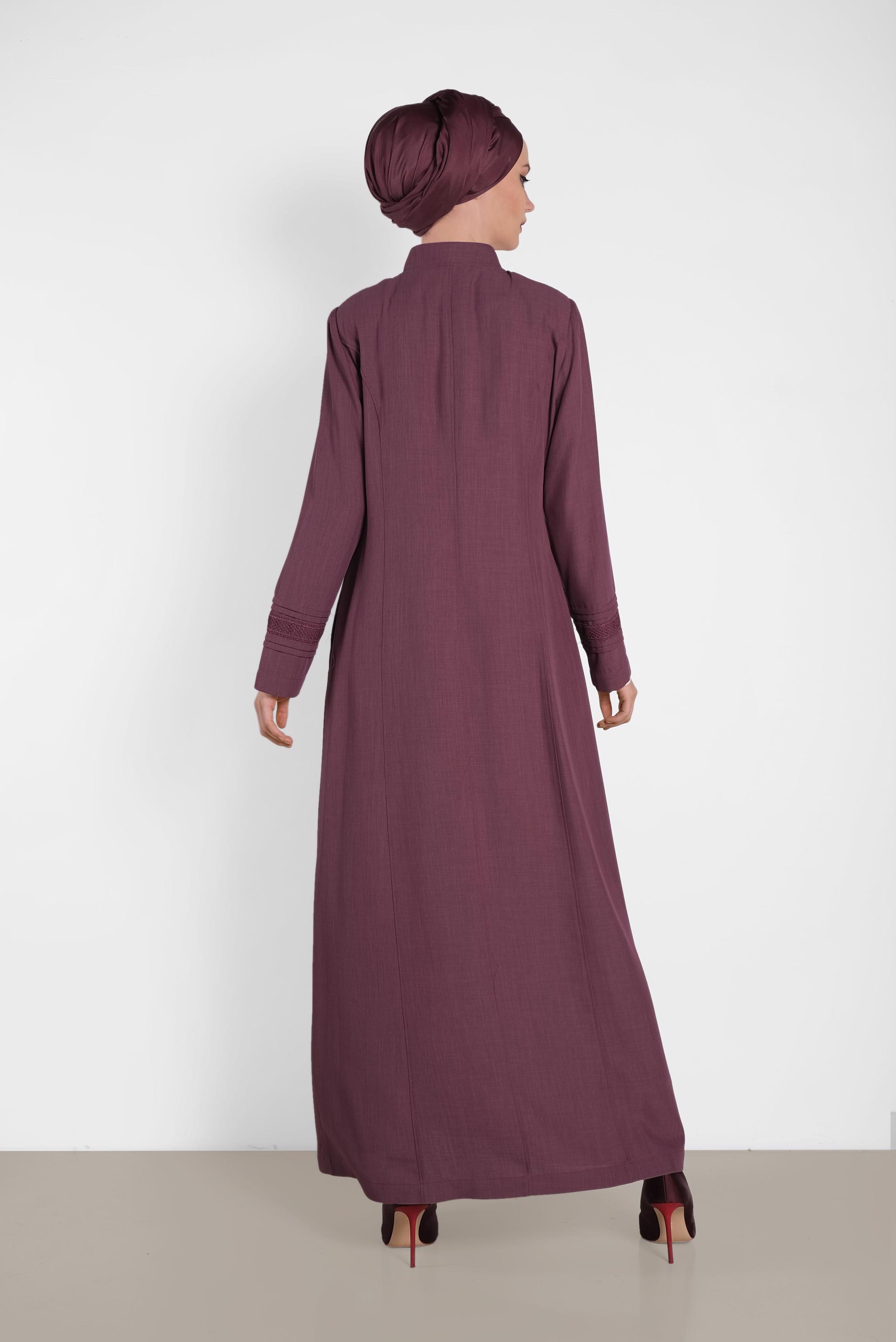 Tesettür giyim PEMBE GİZLİ DÜĞMELİ YAKASI BROŞLU PARDESÜ 1454