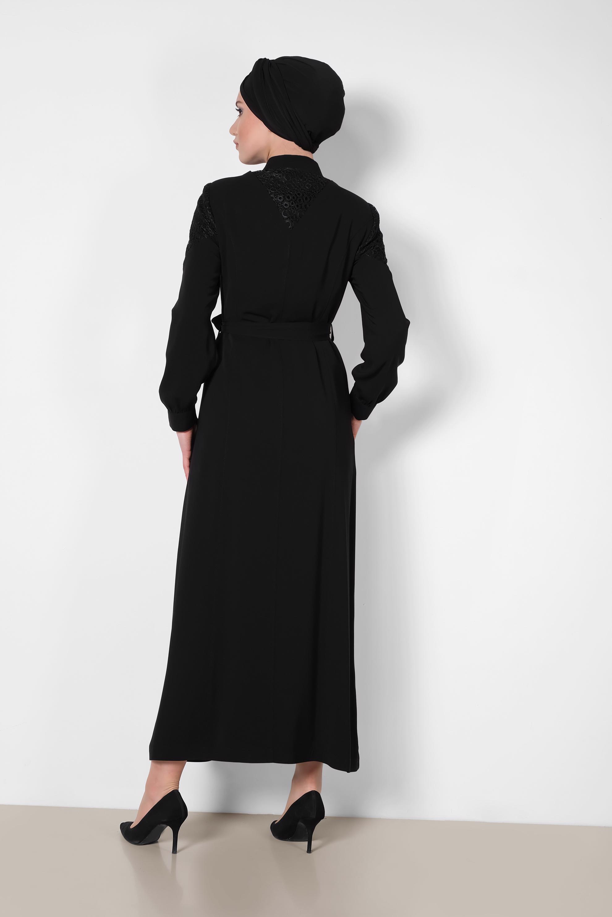 Tesettür giyim SİYAH BELİ KUŞAKLI GÜPÜRLÜ PARDESÜ 1464