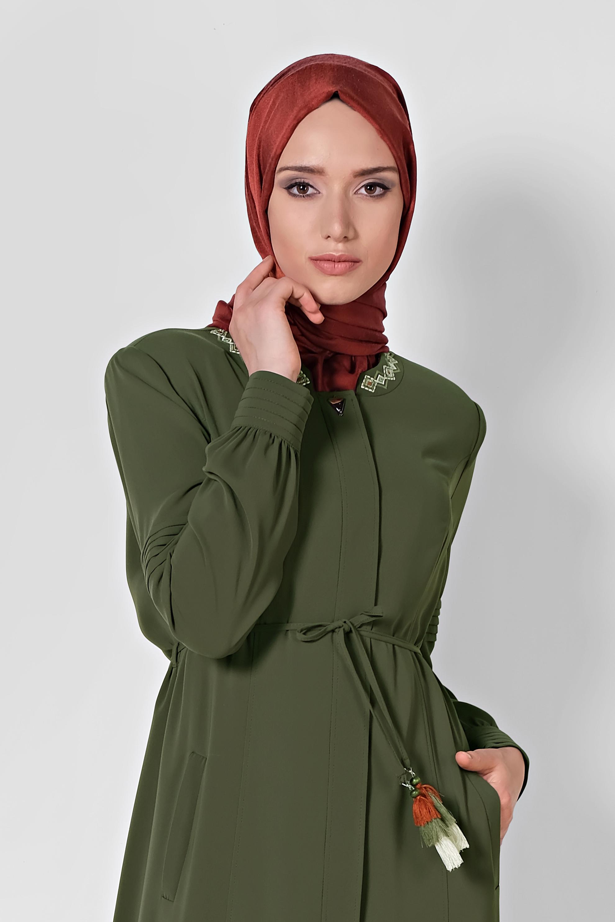 Tesettür giyim HAKİ GİZLİ DÜĞMELİ CEPLİ PARDESÜ 1467