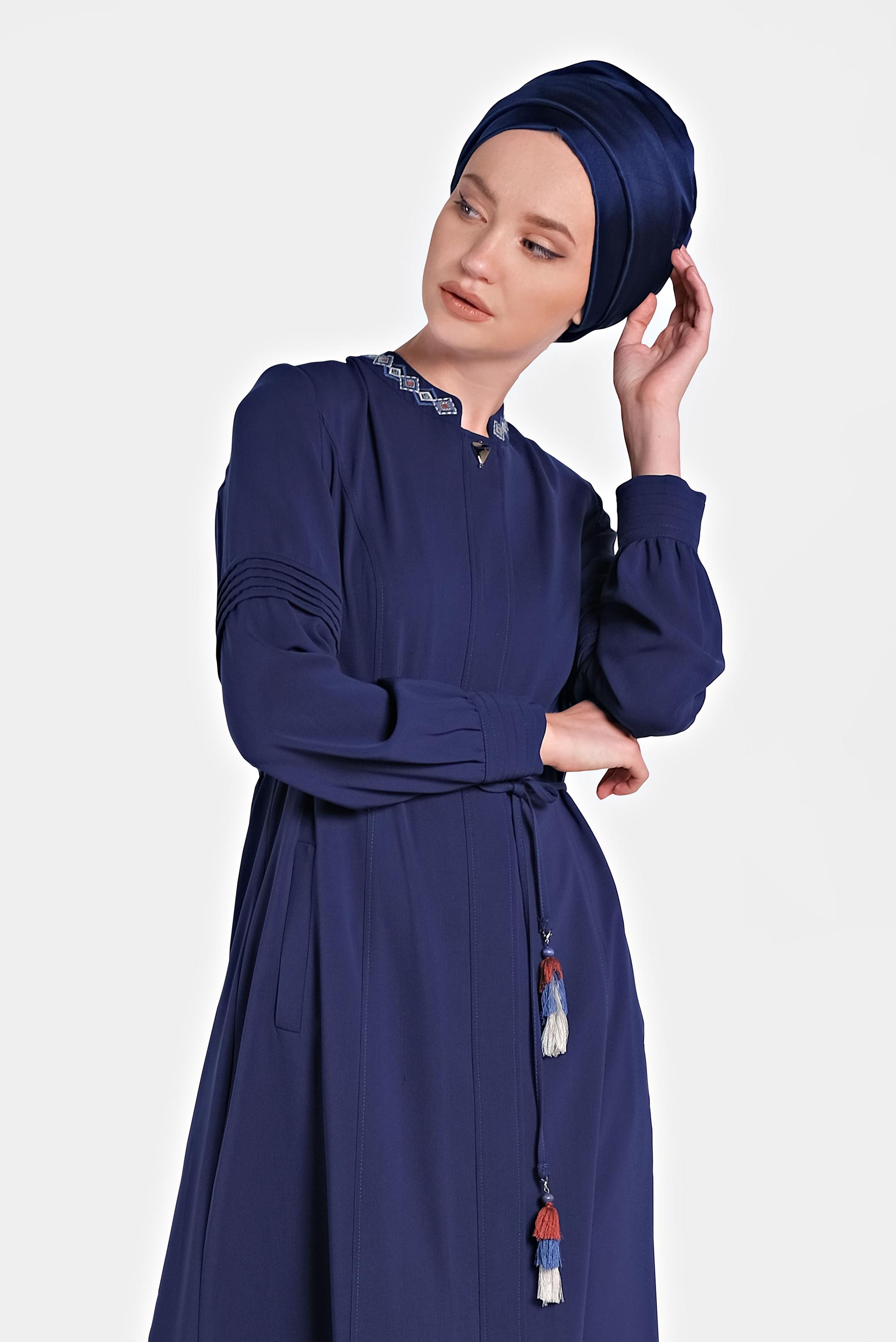 Tesettür giyim LACİVERT GİZLİ DÜĞMELİ CEPLİ PARDESÜ 1467