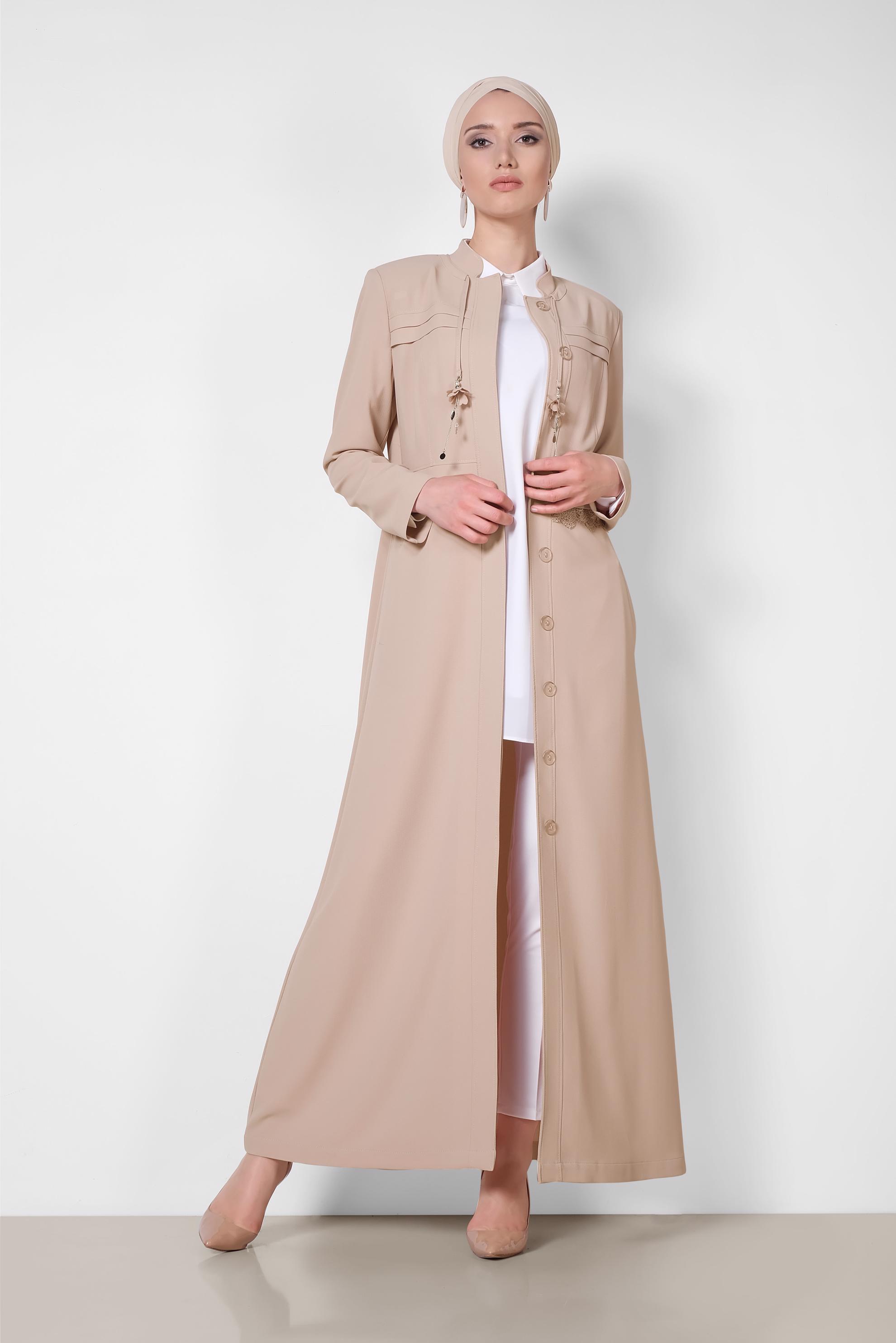Tesettür giyim BEJ HAKİM YAKA GİZLİ DÜĞMELİ PARDESÜ 1468