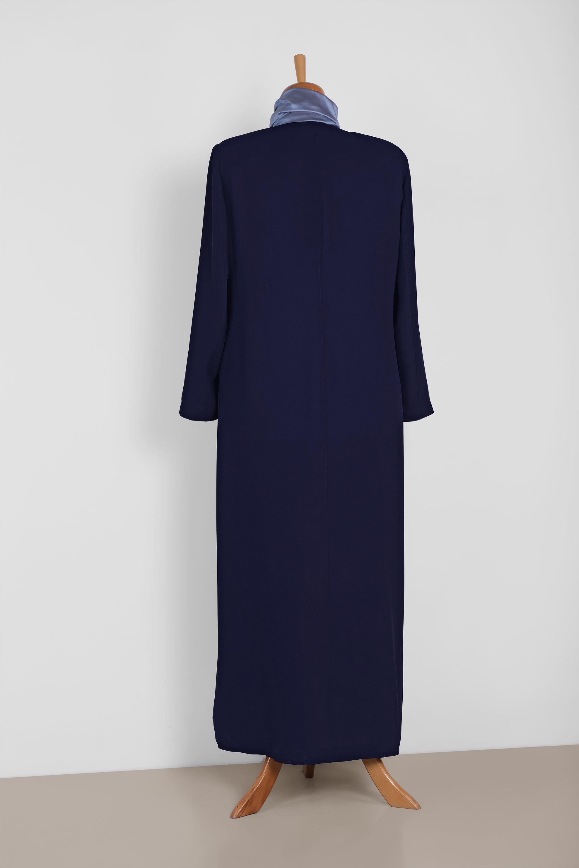 Tesettür giyim LACİVERT NAKIŞ DETAYLI PARDESÜ 1469