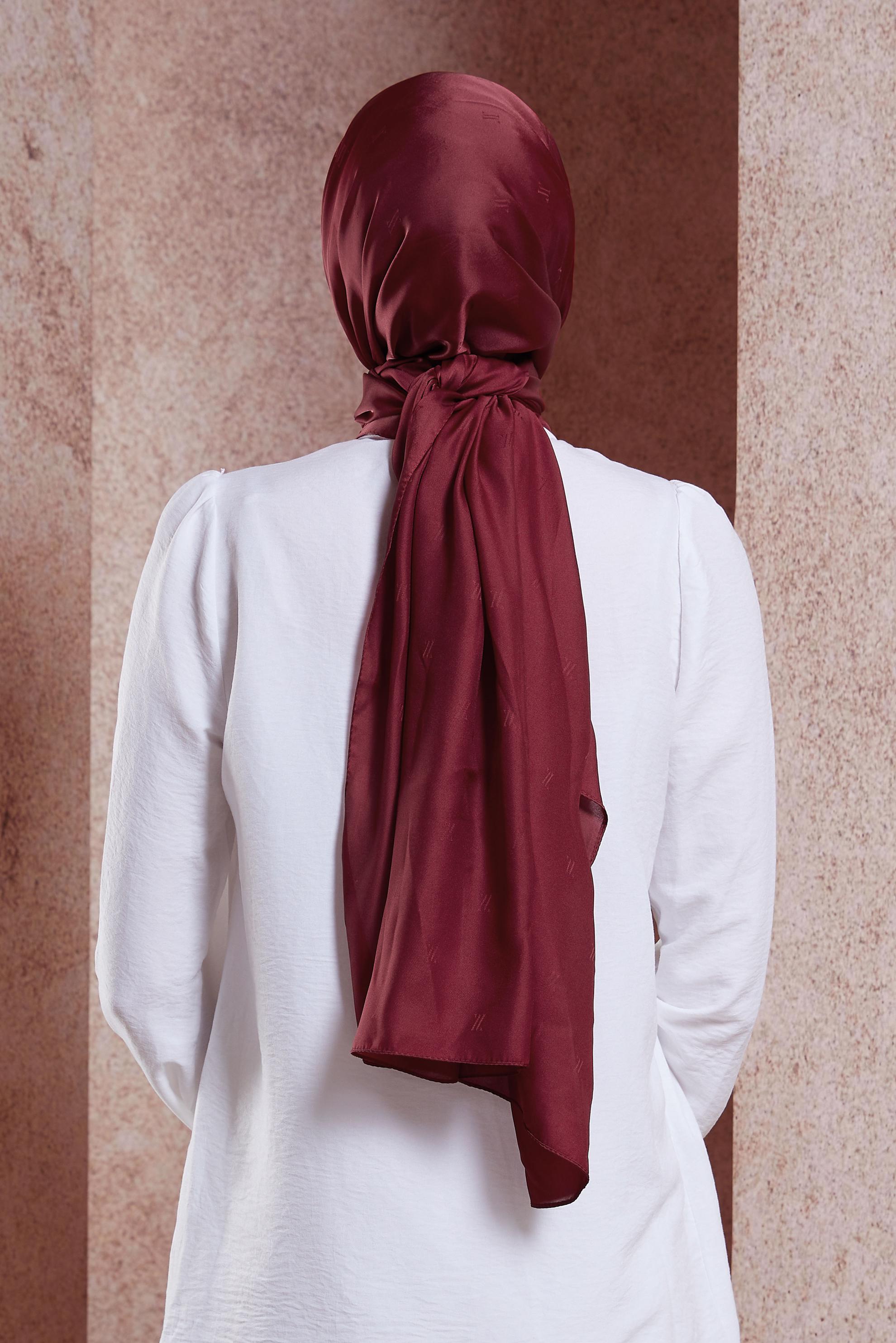 Tesettür giyim BORDO ALVİNA ŞAL 9957