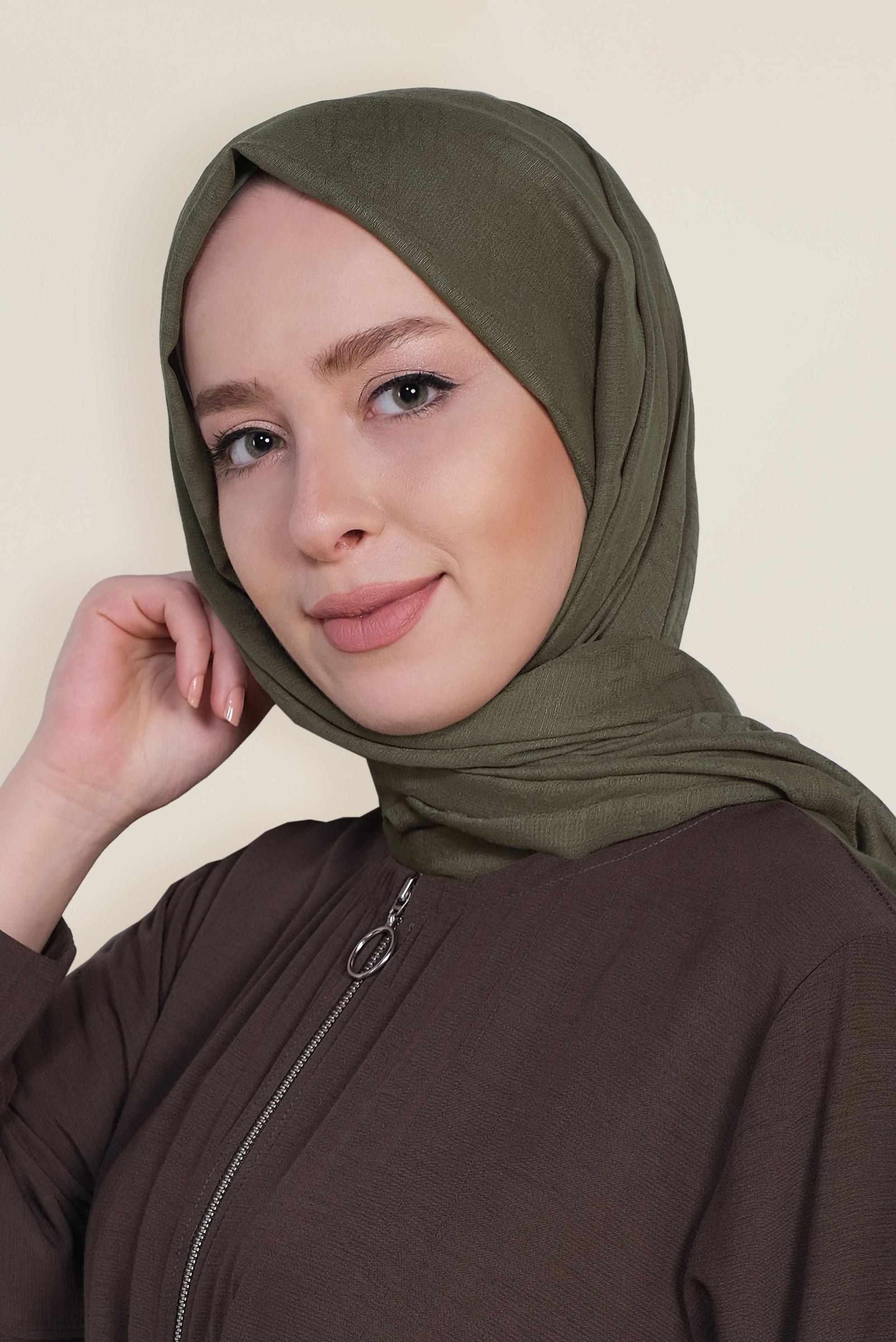 Tesettür giyim HAKİ 9958 ALVİNA DESENLİ KREP ŞAL