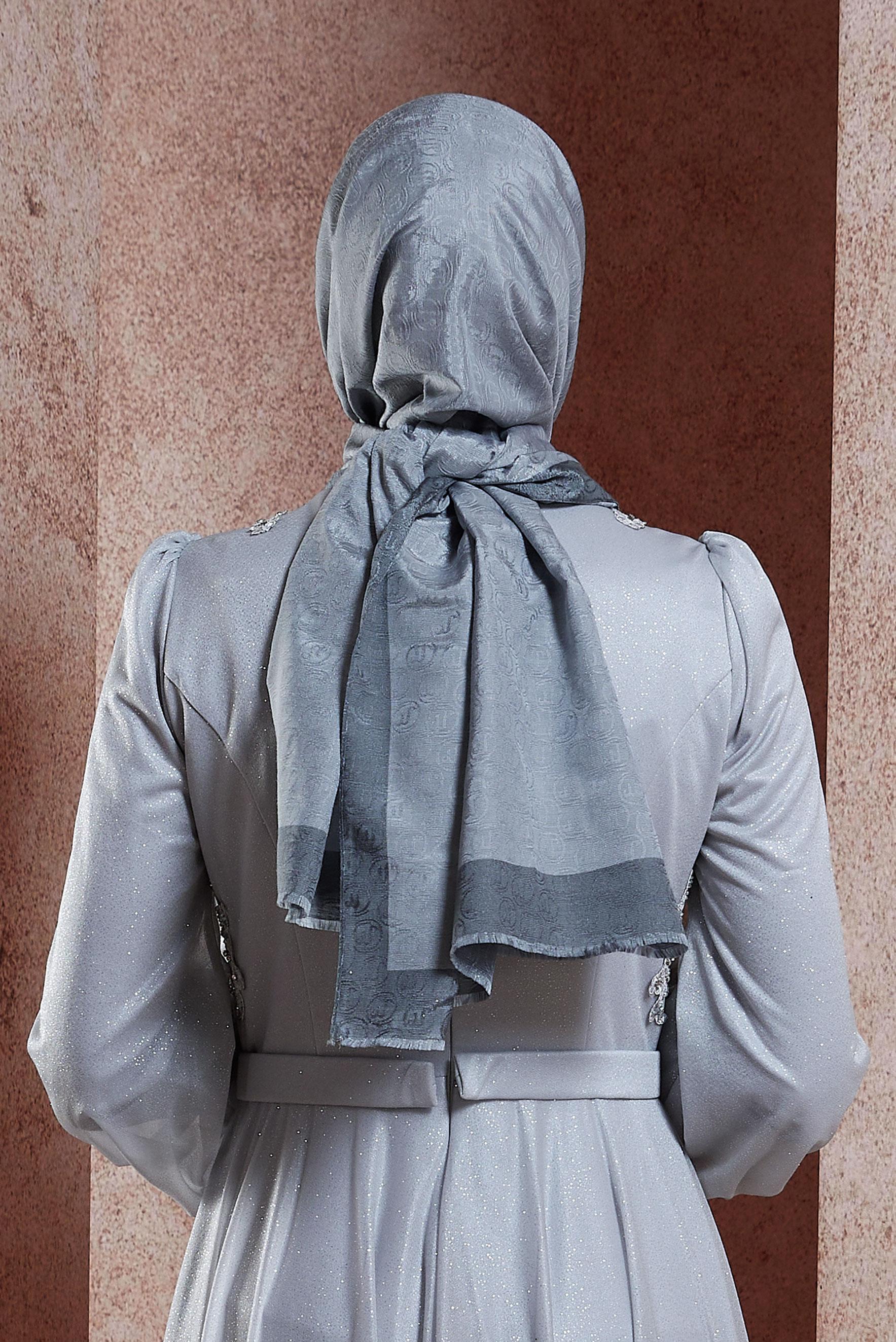 Tesettür giyim GRİ ALVİNA MONOGRAM ŞAL 9997