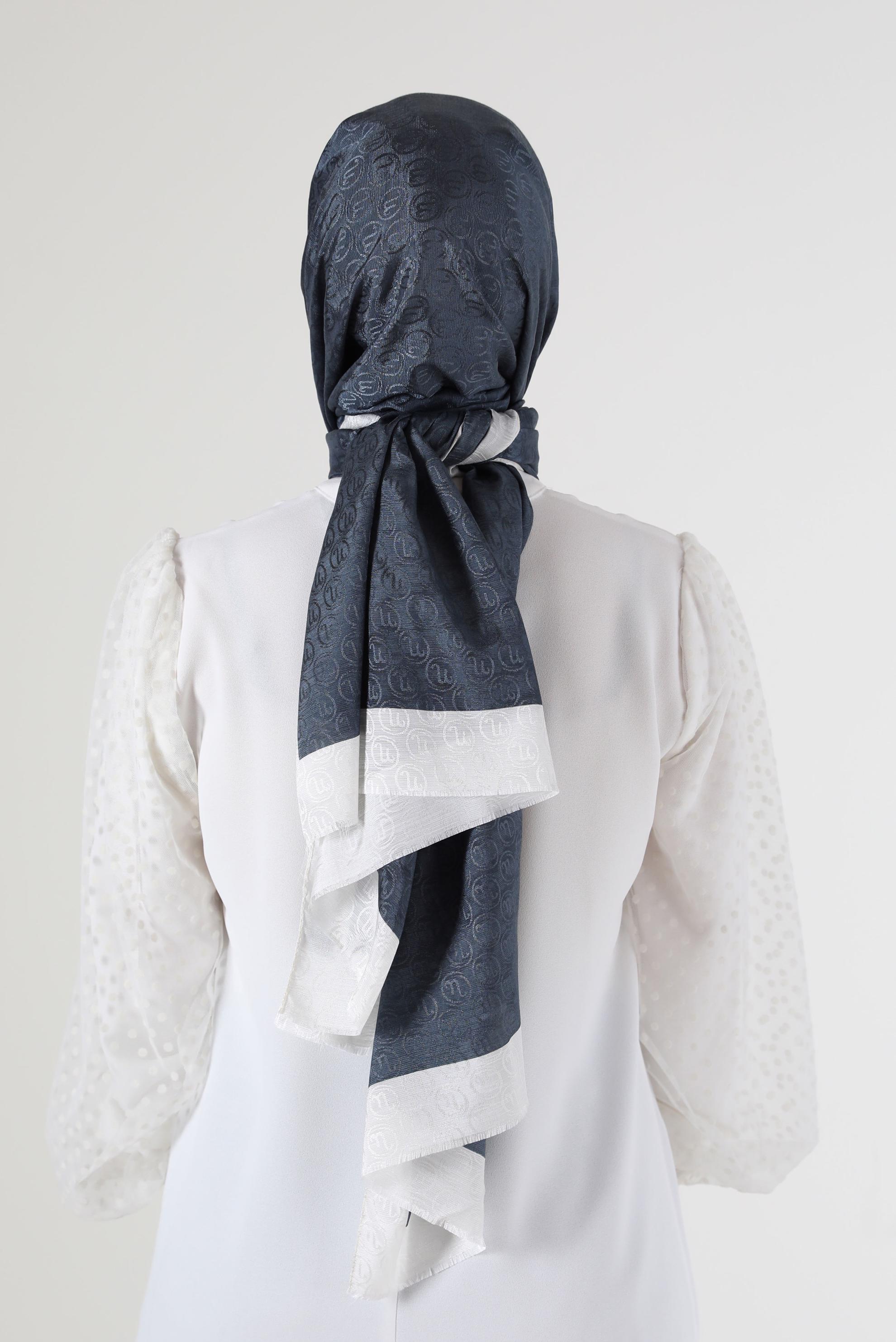 Tesettür giyim MAVİ ALVİNA MONOGRAM ŞAL 9997