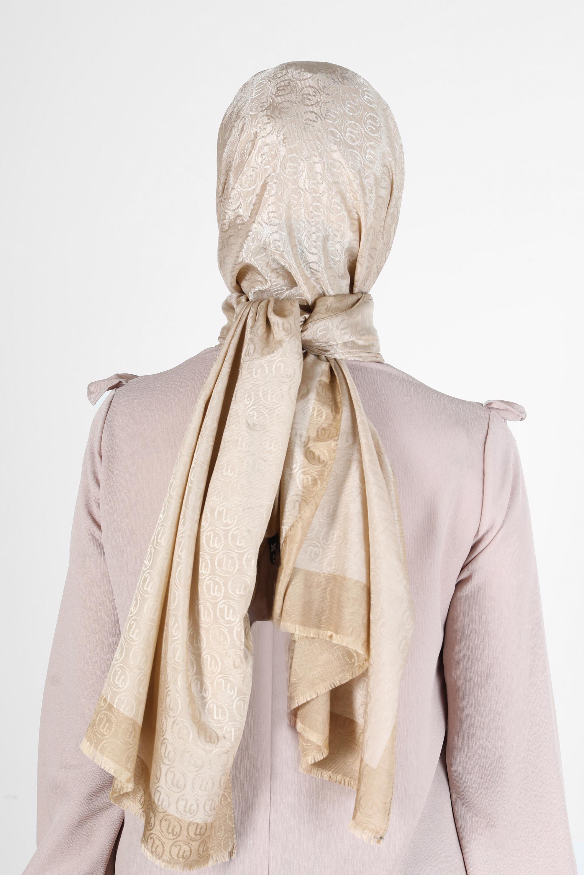 Tesettür giyim ALTIN ALVİNA MONOGRAM ŞAL 9997