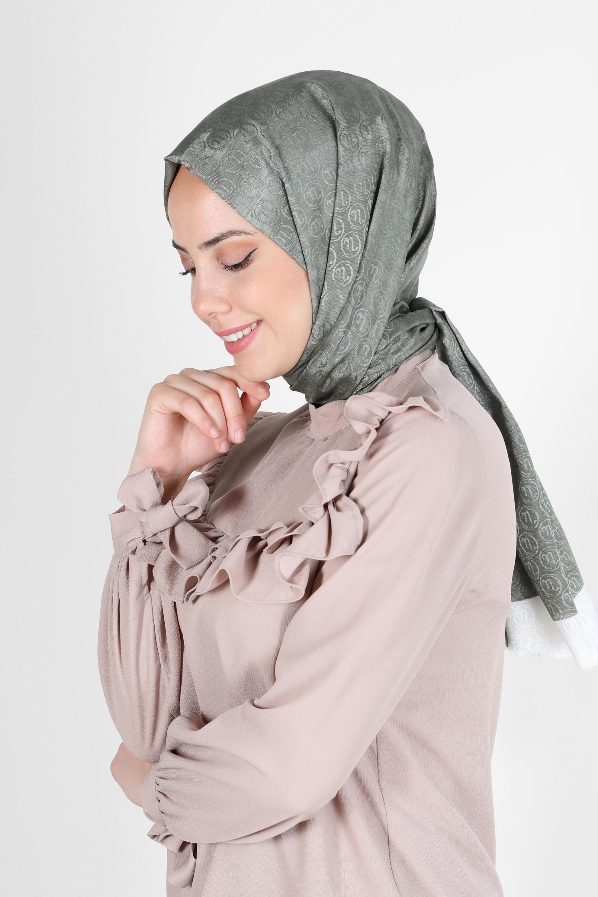 Tesettür giyim HAKİ ALVİNA MONOGRAM ŞAL 9997