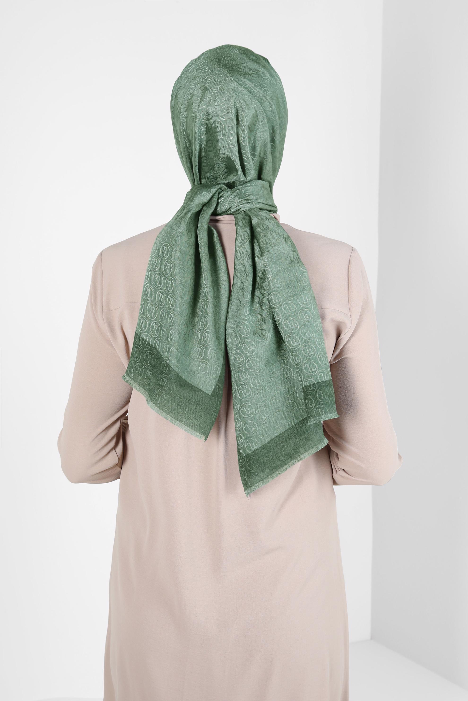 Tesettür giyim HAKİ ALVİNA MONOGRAM ŞAL 9997