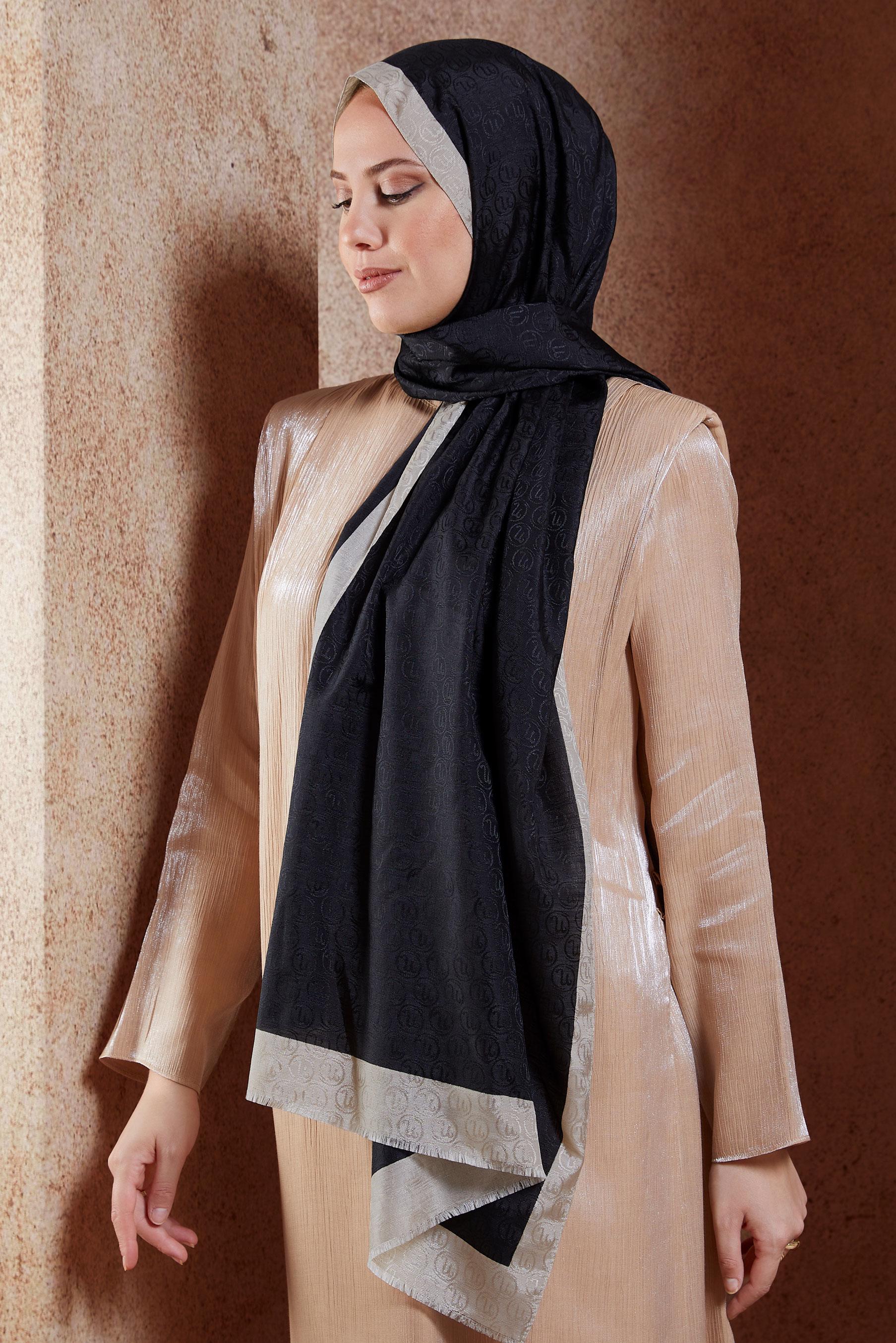 Tesettür giyim SİYAH ALVİNA MONOGRAM ŞAL 9997