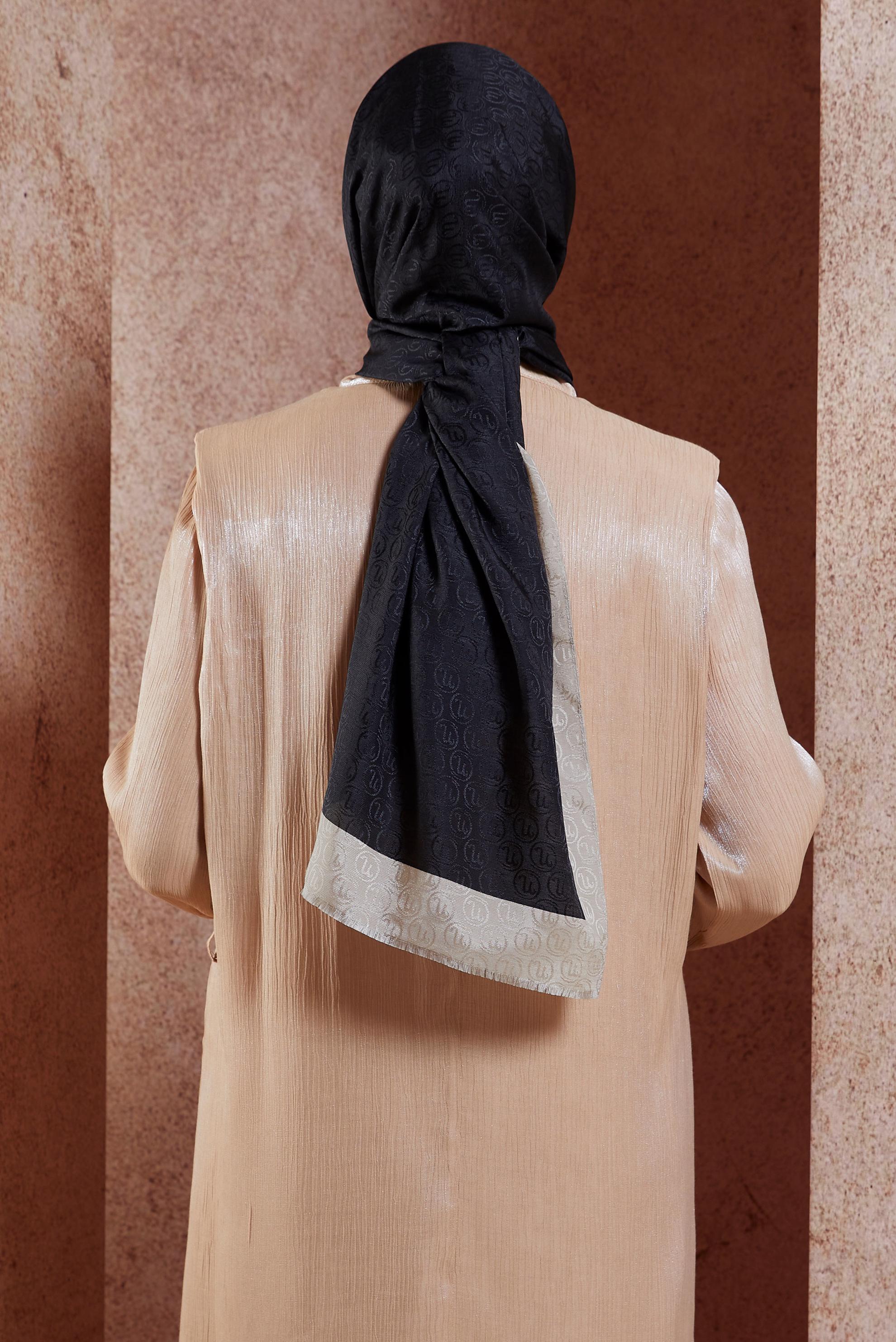 Tesettür giyim SİYAH ALVİNA MONOGRAM ŞAL 9997