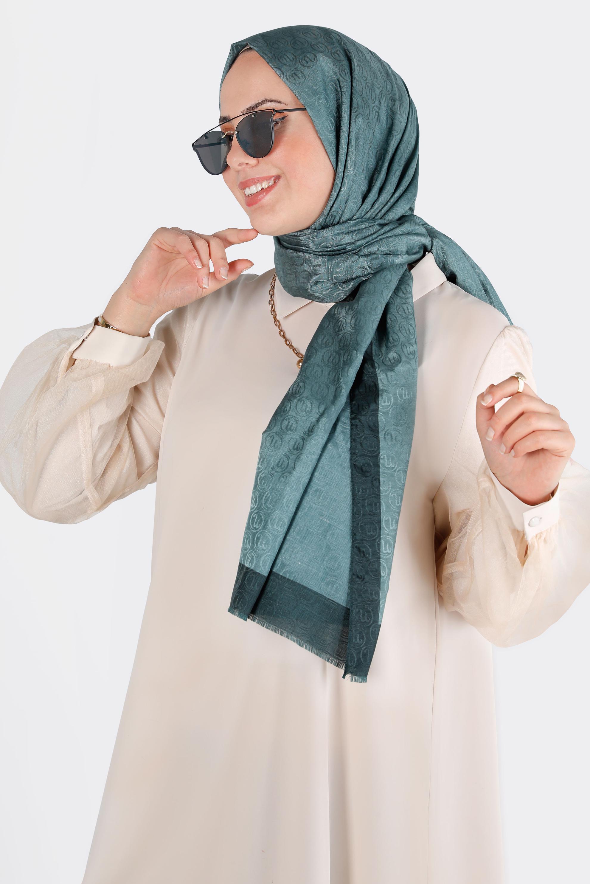 Tesettür giyim YEŞİL ALVİNA MONOGRAM ŞAL 9997