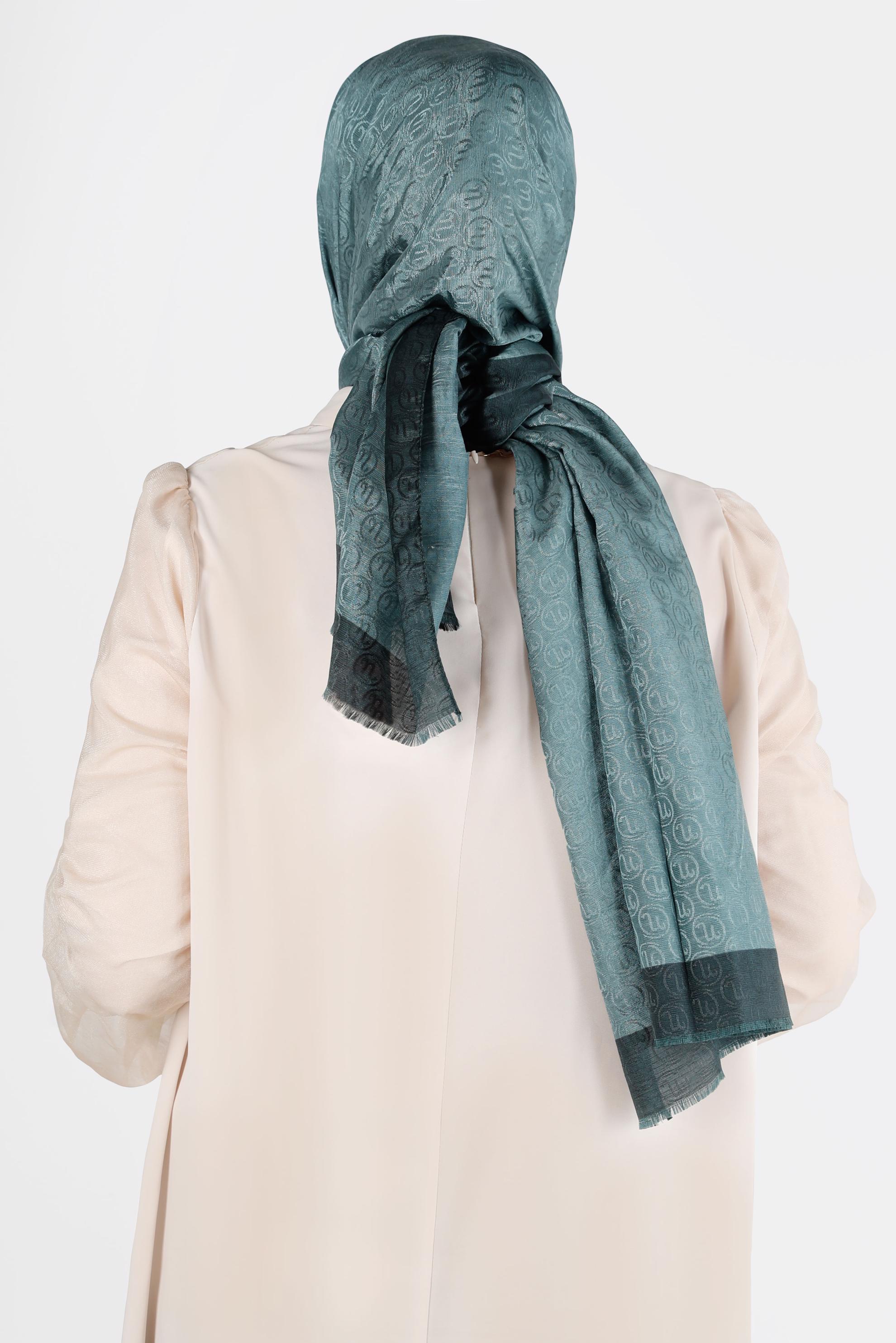 Tesettür giyim YEŞİL ALVİNA MONOGRAM ŞAL 9997