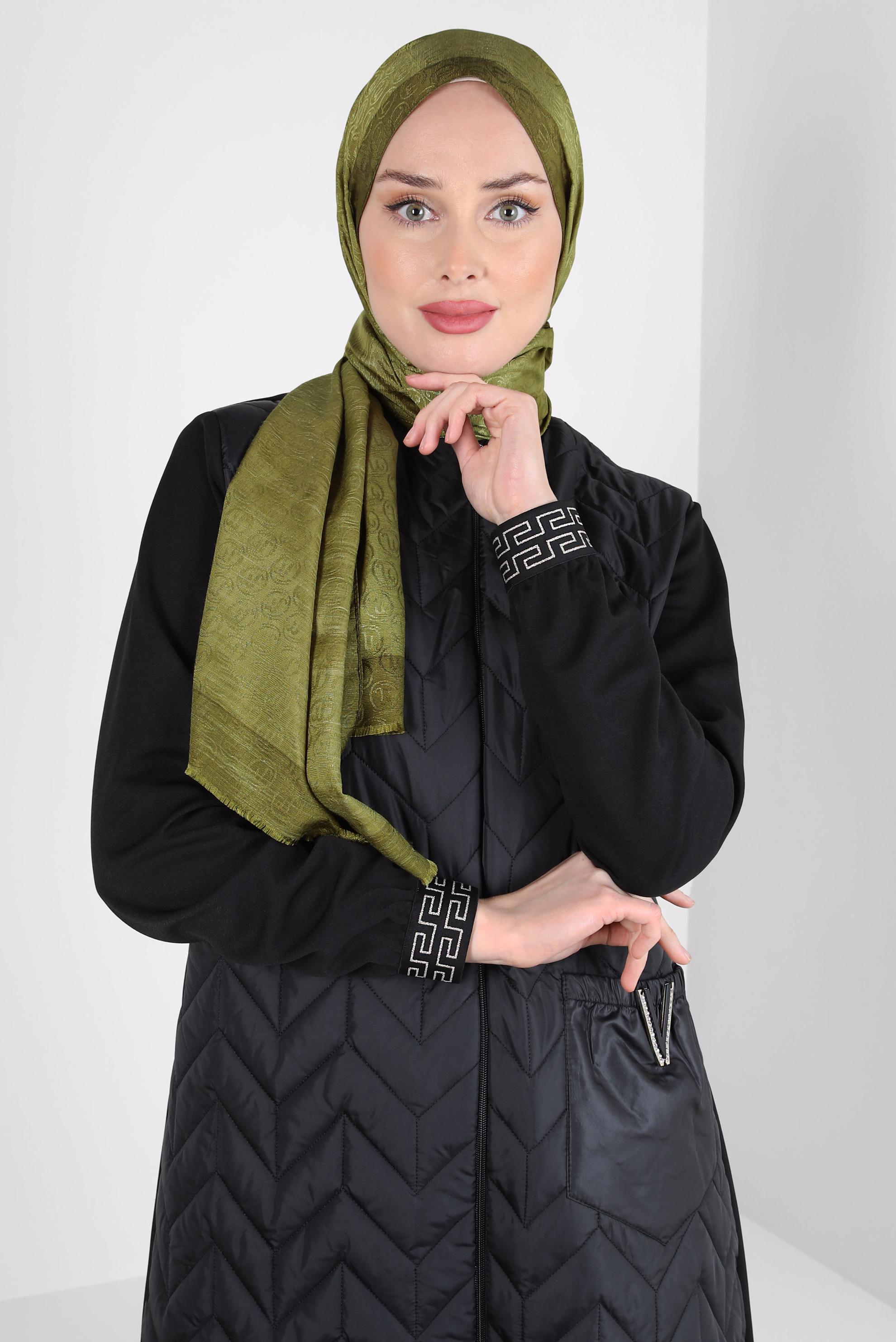 Tesettür giyim YEŞİL ALVİNA MONOGRAM ŞAL 9997