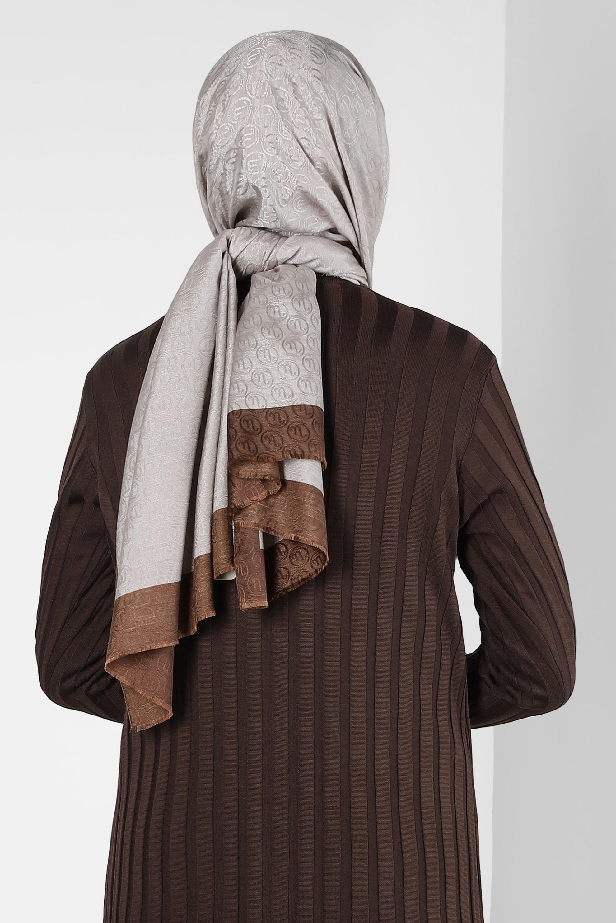 Tesettür giyim TABA ALVİNA MONOGRAM ŞAL 9997