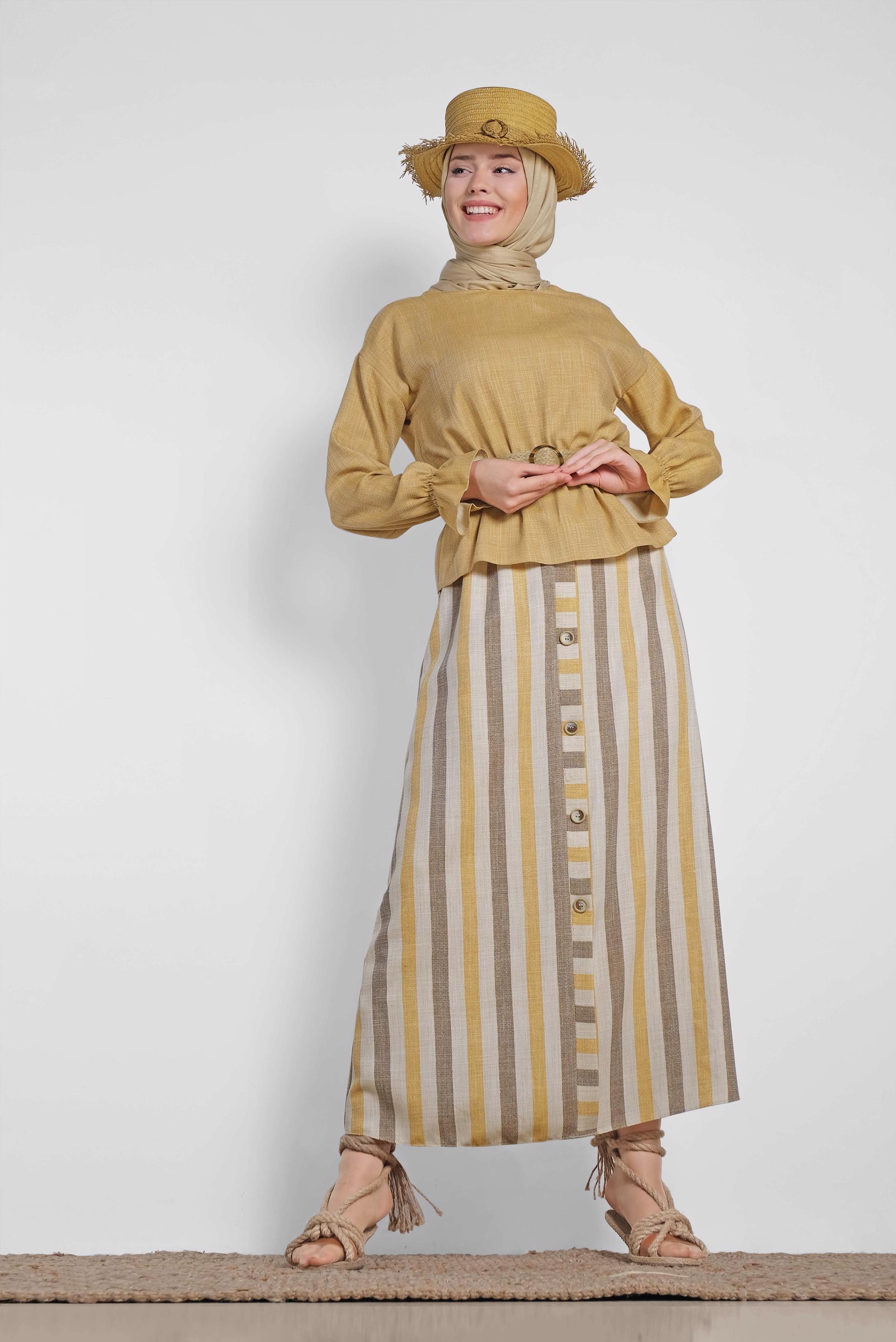 Tesettür giyim SARI ETEĞİ ÇİZGİLİ HASIR KEMERLİ İKİLİ ETEKLİ TAKIM 4344