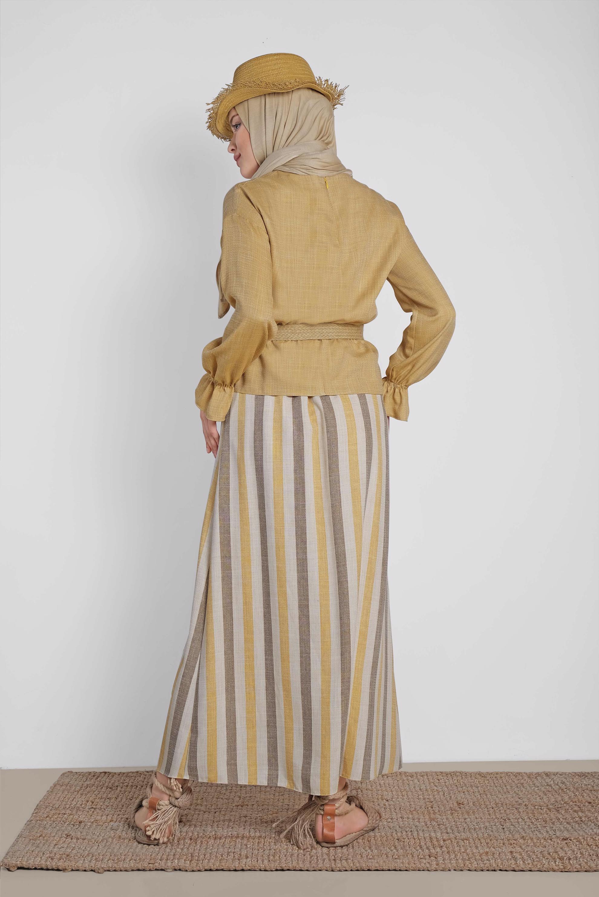 Tesettür giyim SARI ETEĞİ ÇİZGİLİ HASIR KEMERLİ İKİLİ ETEKLİ TAKIM 4344