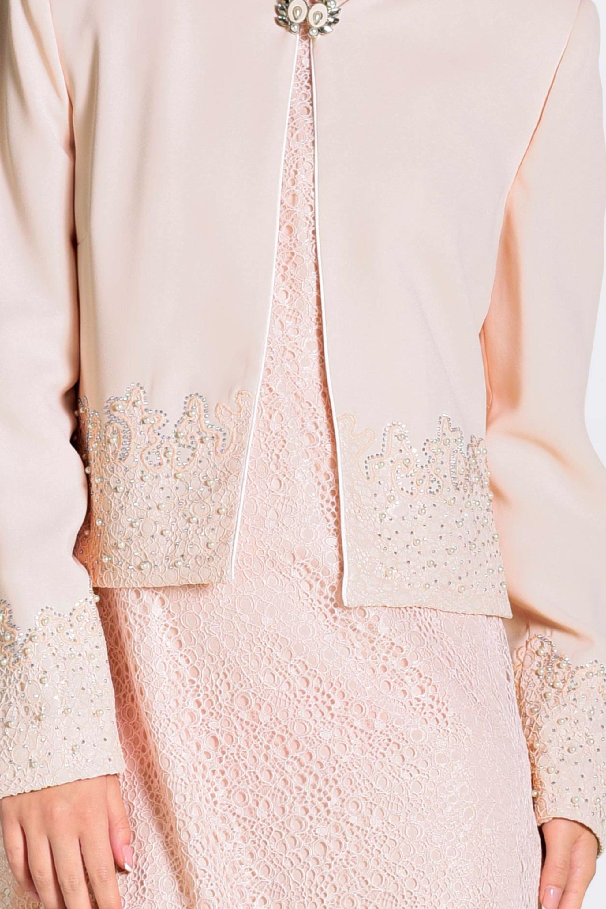 Tesettür giyim PUDRA DANTELLİ 2′Lİ ELBİSELİ TAKIM 3476