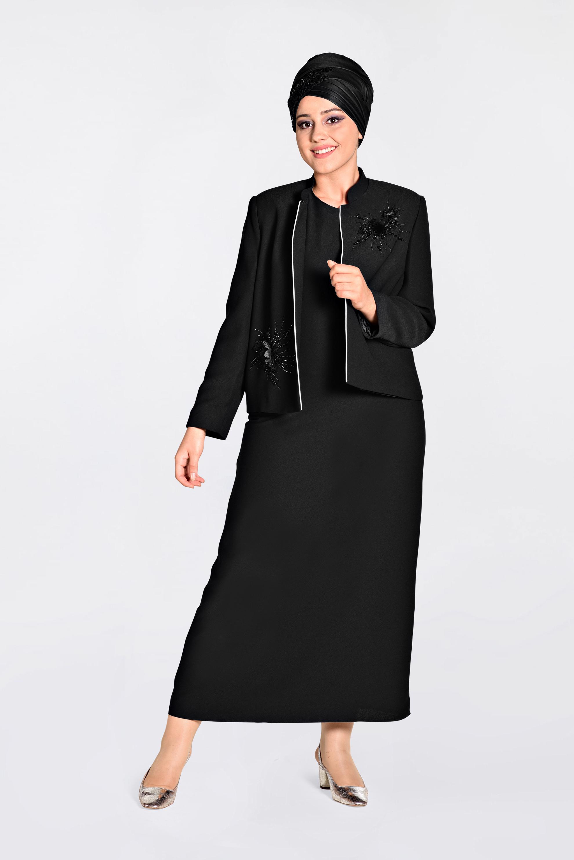 Tesettür giyim SİYAH ÜÇ BOYUTLU ÇİÇEK FİGÜRLÜ 2′Lİ ELBİSELİ TAKIM 3478