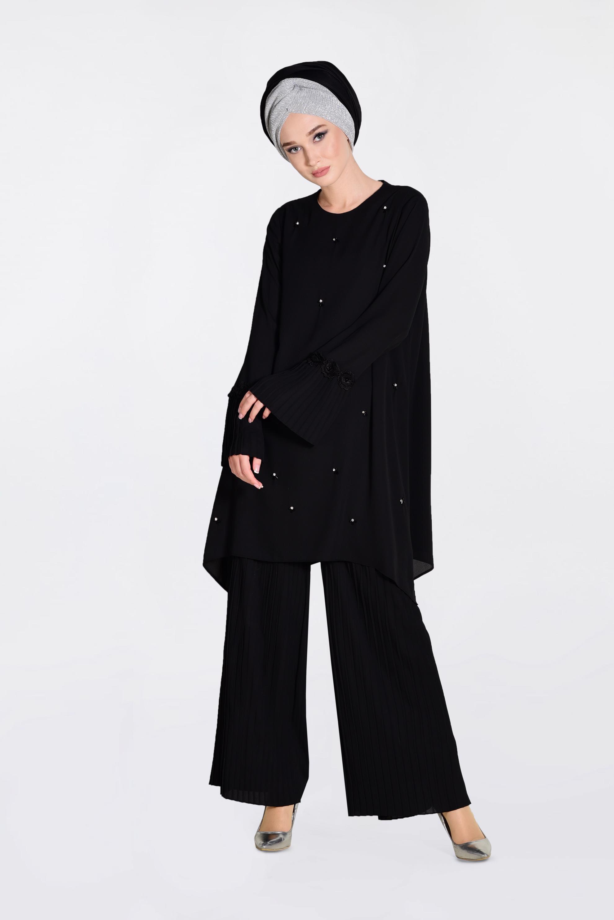 Tesettür giyim SİYAH BONCUK VE PİLİSELİ İKİLİ PANTOLONLU TAKIM 3437