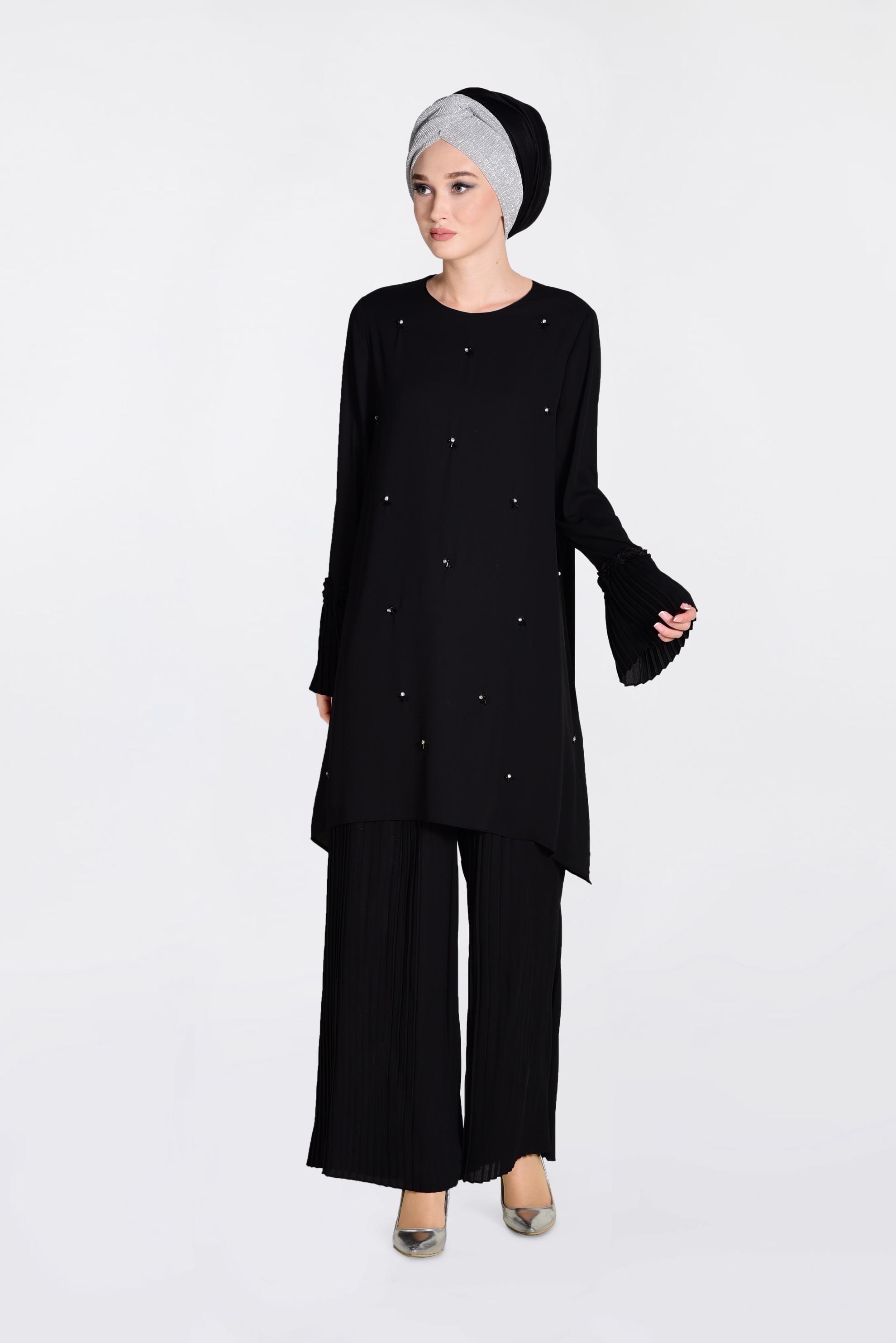 Tesettür giyim SİYAH BONCUK VE PİLİSELİ İKİLİ PANTOLONLU TAKIM 3437