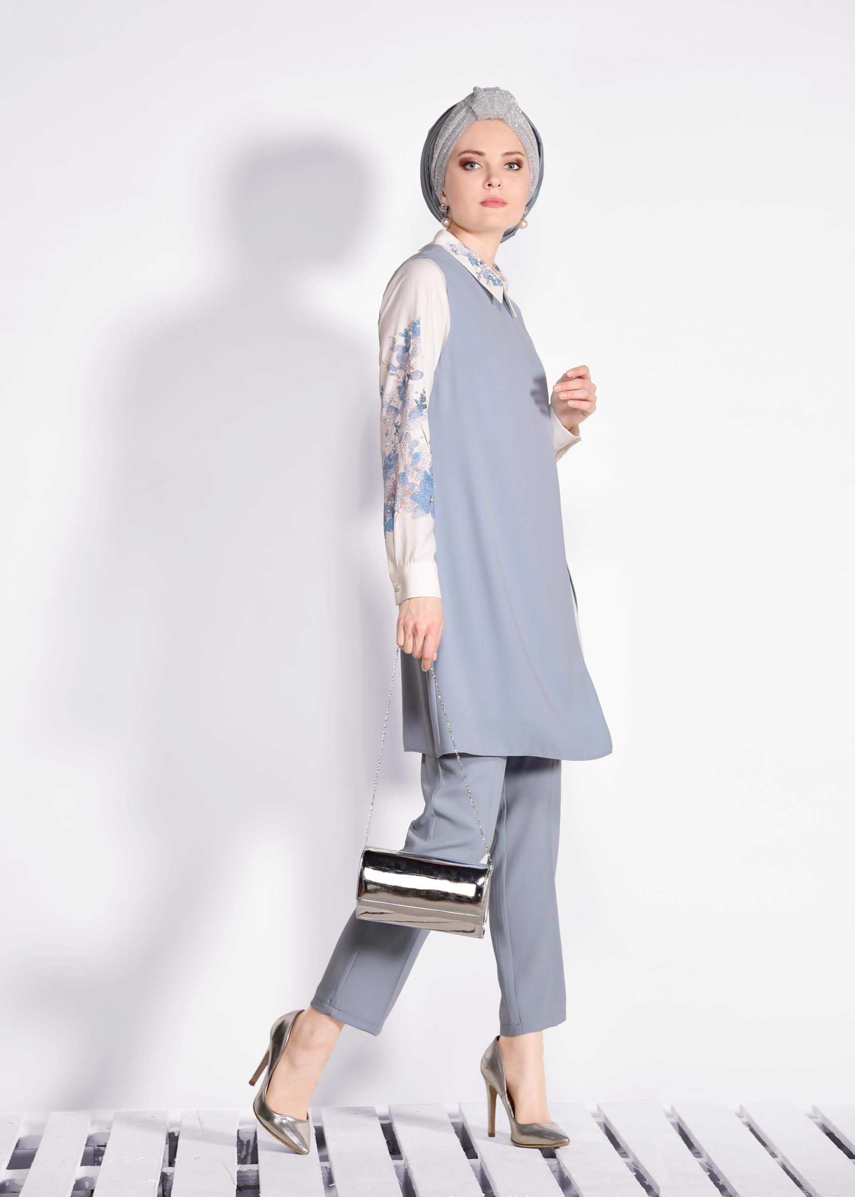 Tesettür giyim MAVİ YAKASI VE KOLLARI ÇİÇEK DESENLİ ÜÇLÜ PANTOLONLU TAKIM 3449