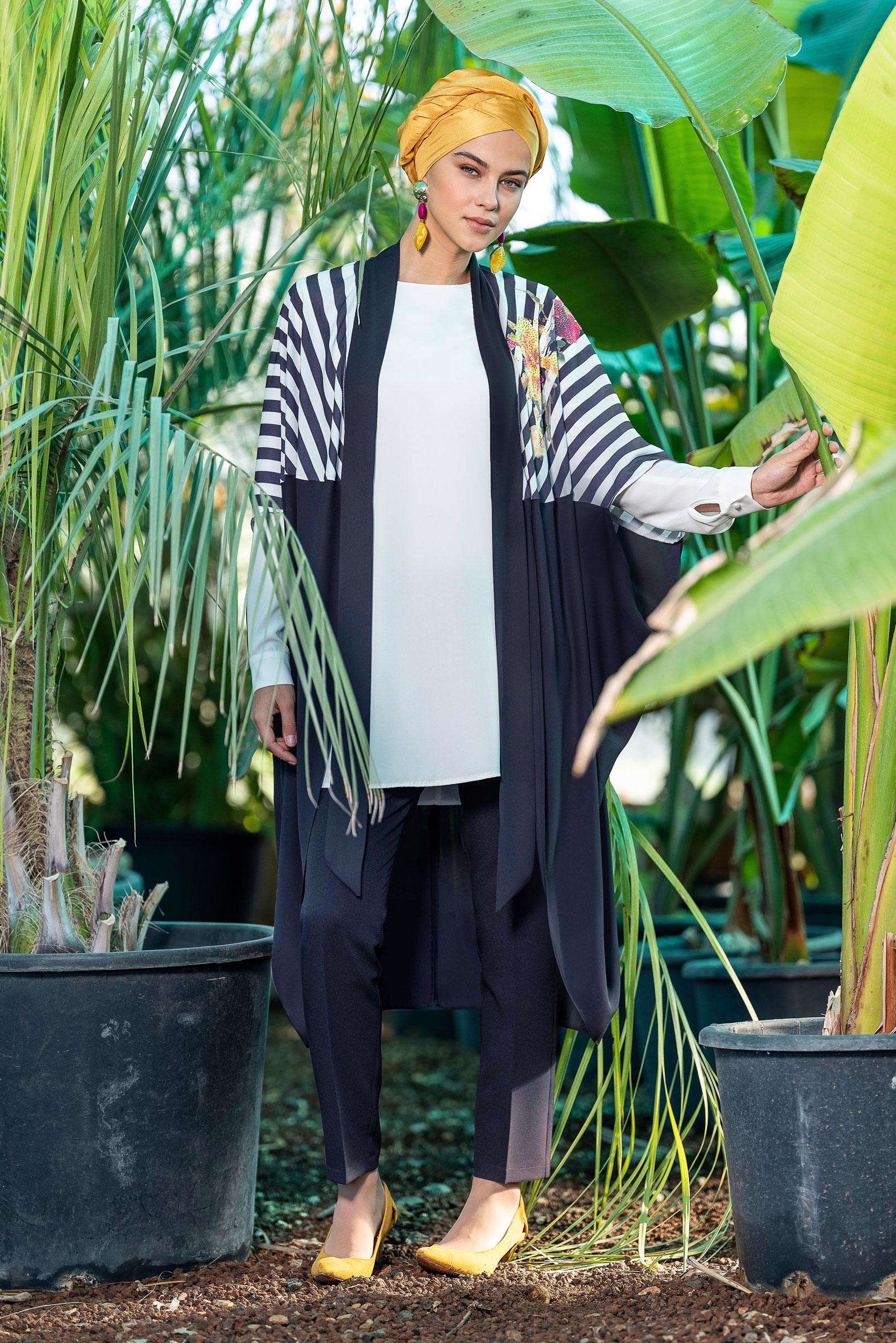 Tesettür giyim LACİVERT ÇİZGİ VE ÇİÇEK DESENLİ ÜÇLÜ PANTOLONLU TAKIM 3500