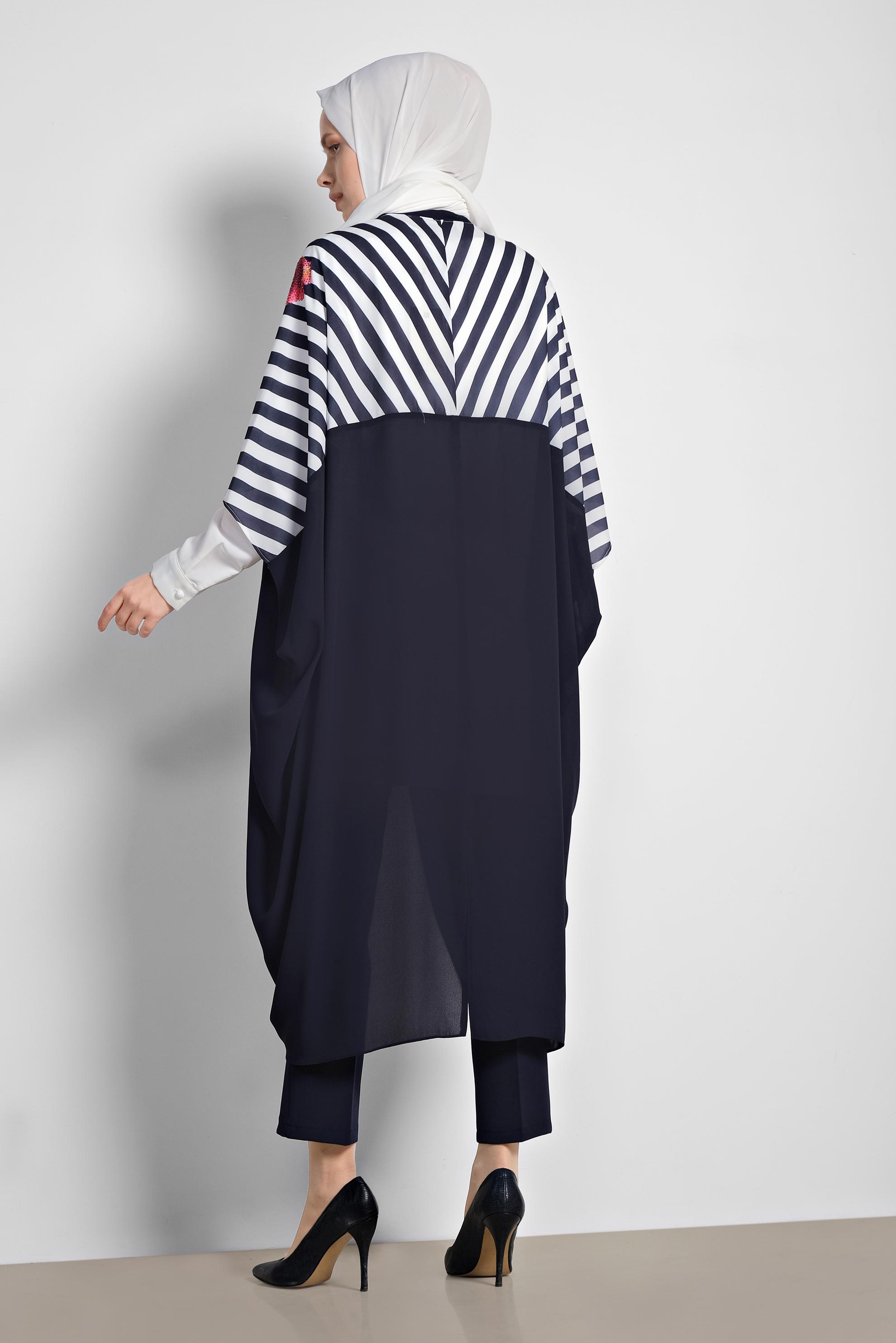 Tesettür giyim LACİVERT ÇİZGİ VE ÇİÇEK DESENLİ ÜÇLÜ PANTOLONLU TAKIM 3500