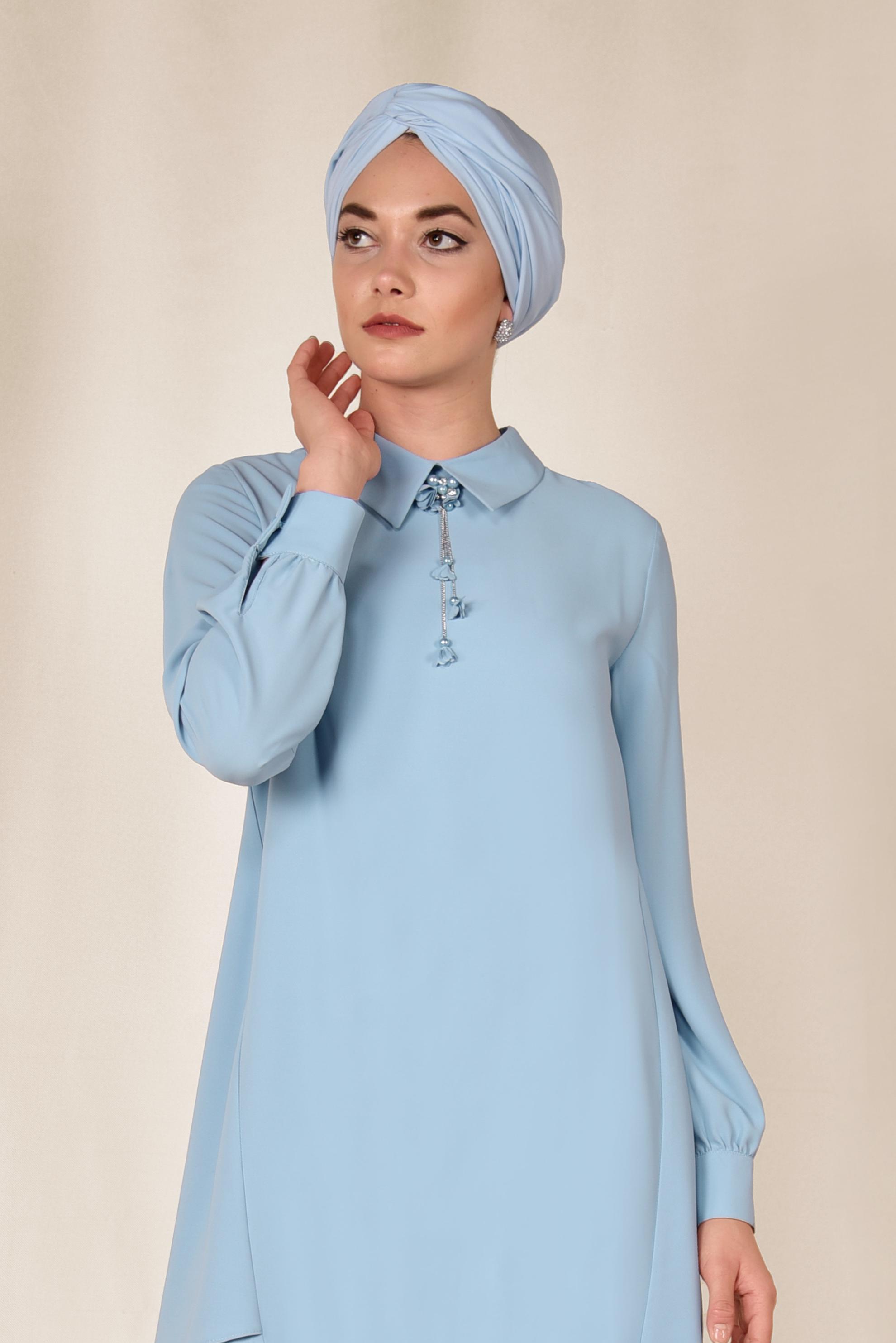 Tesettür giyim MAVİ ASİMETRİK KESİM VOLANLI 2&prime;Lİ PANTOLONLU TAKIM 3502