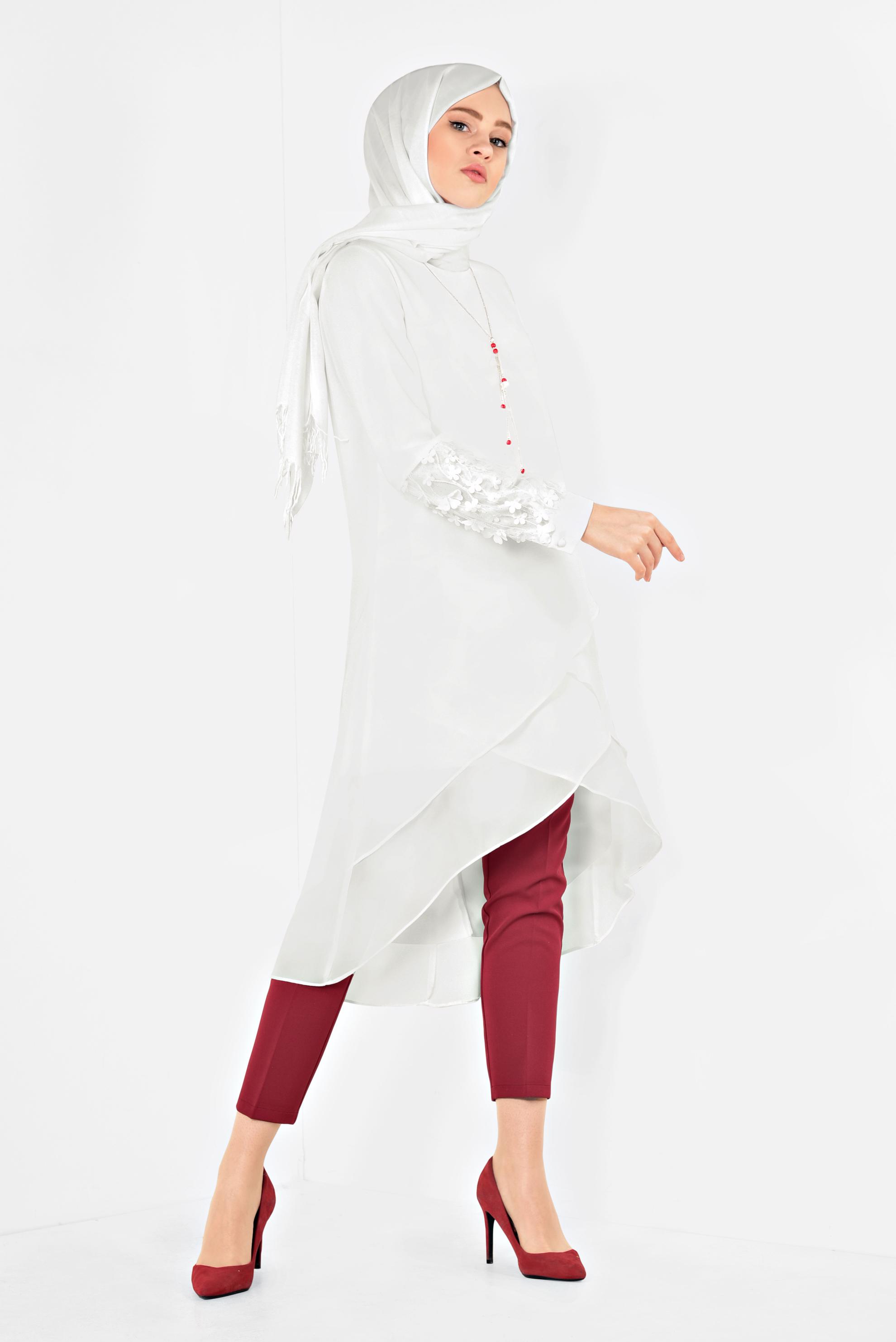 Tesettür giyim BEYAZ 3 BOYUTLU ÇİÇEK DETAYLI PANTOLONLU TAKIM 3507