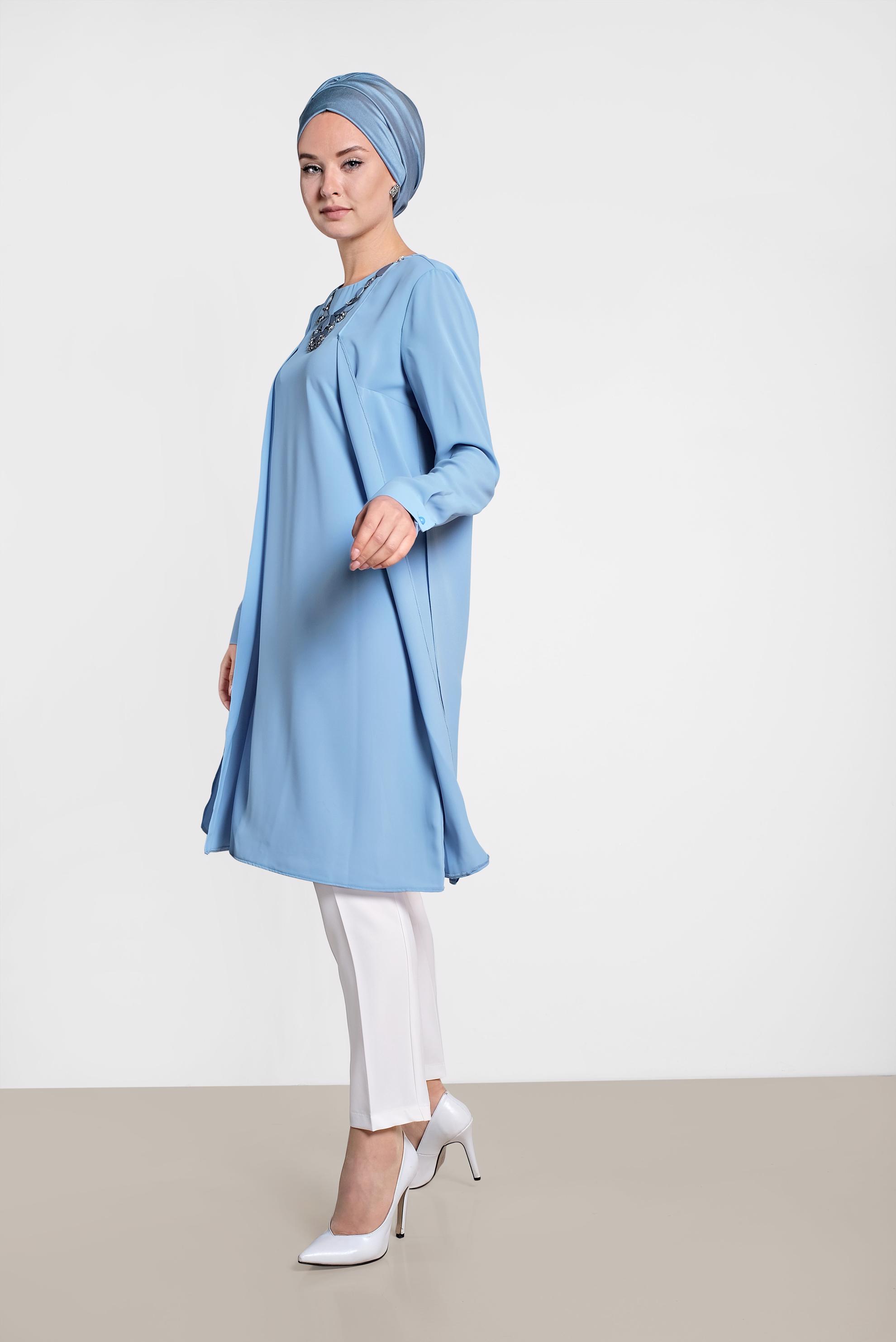 Tesettür giyim MAVİ KOLYE DETAYLI İKİLİ PANTOLONLU TAKIM 3515
