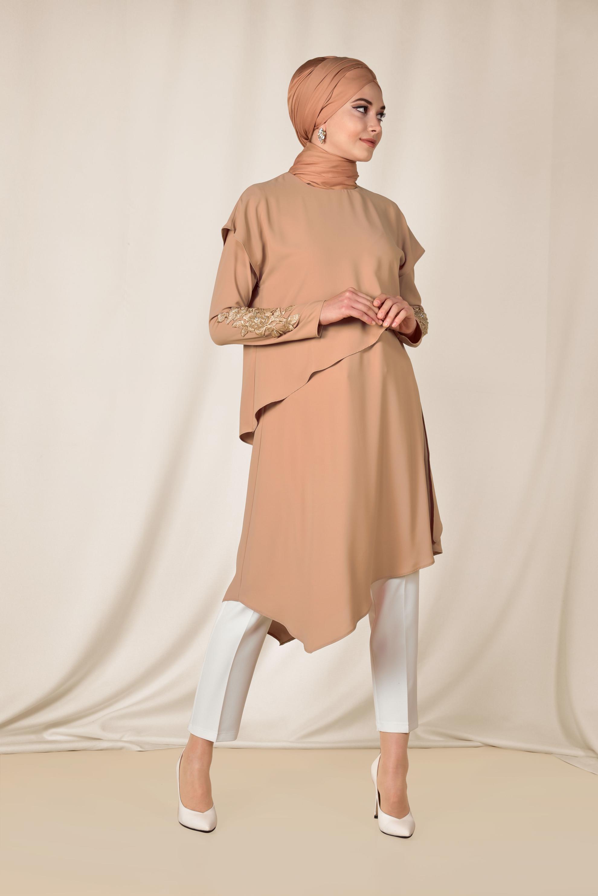 Tesettür giyim BEYAZ KOLU NAKIŞLI ASİMETRİK 2&prime;Lİ PANTOLONLU TAKIM 3517