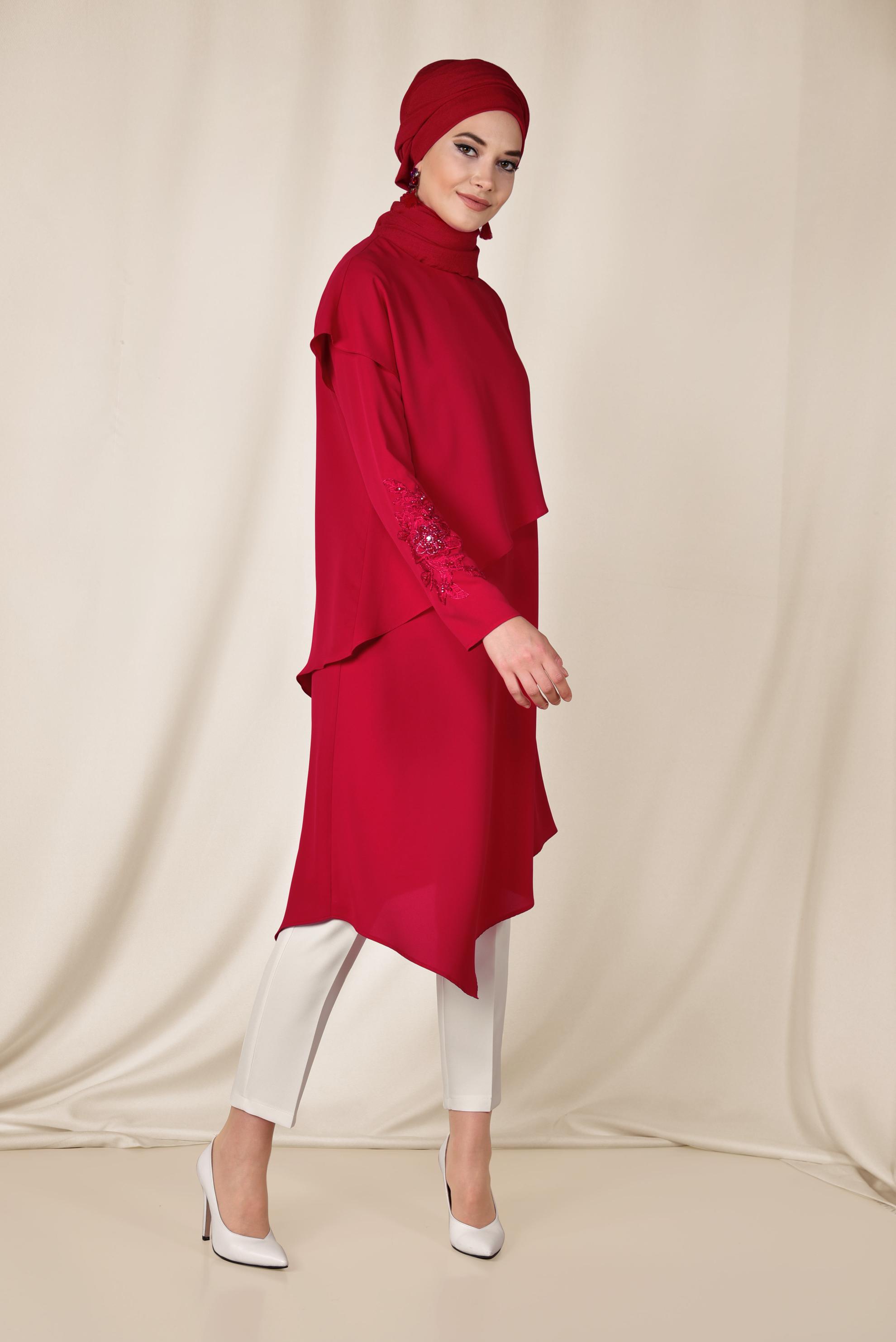 Tesettür giyim KIRMIZI KOLU NAKIŞLI ASİMETRİK 2&prime;Lİ PANTOLONLU TAKIM 3517