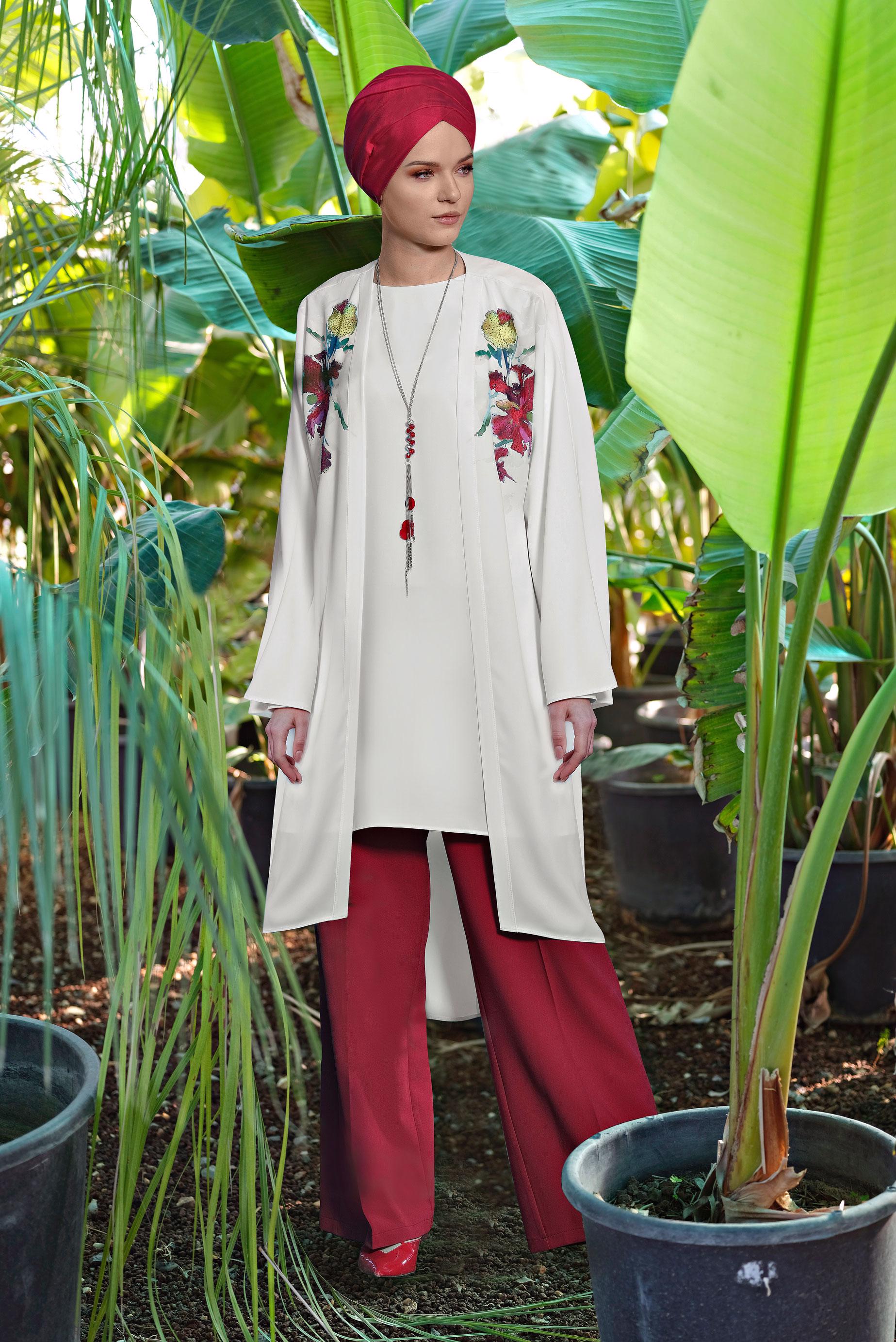 Tesettür giyim BEJ ÇİÇEK DESENİ DETAYLI ÜÇLÜ PANTLONLU TAKIM 3528