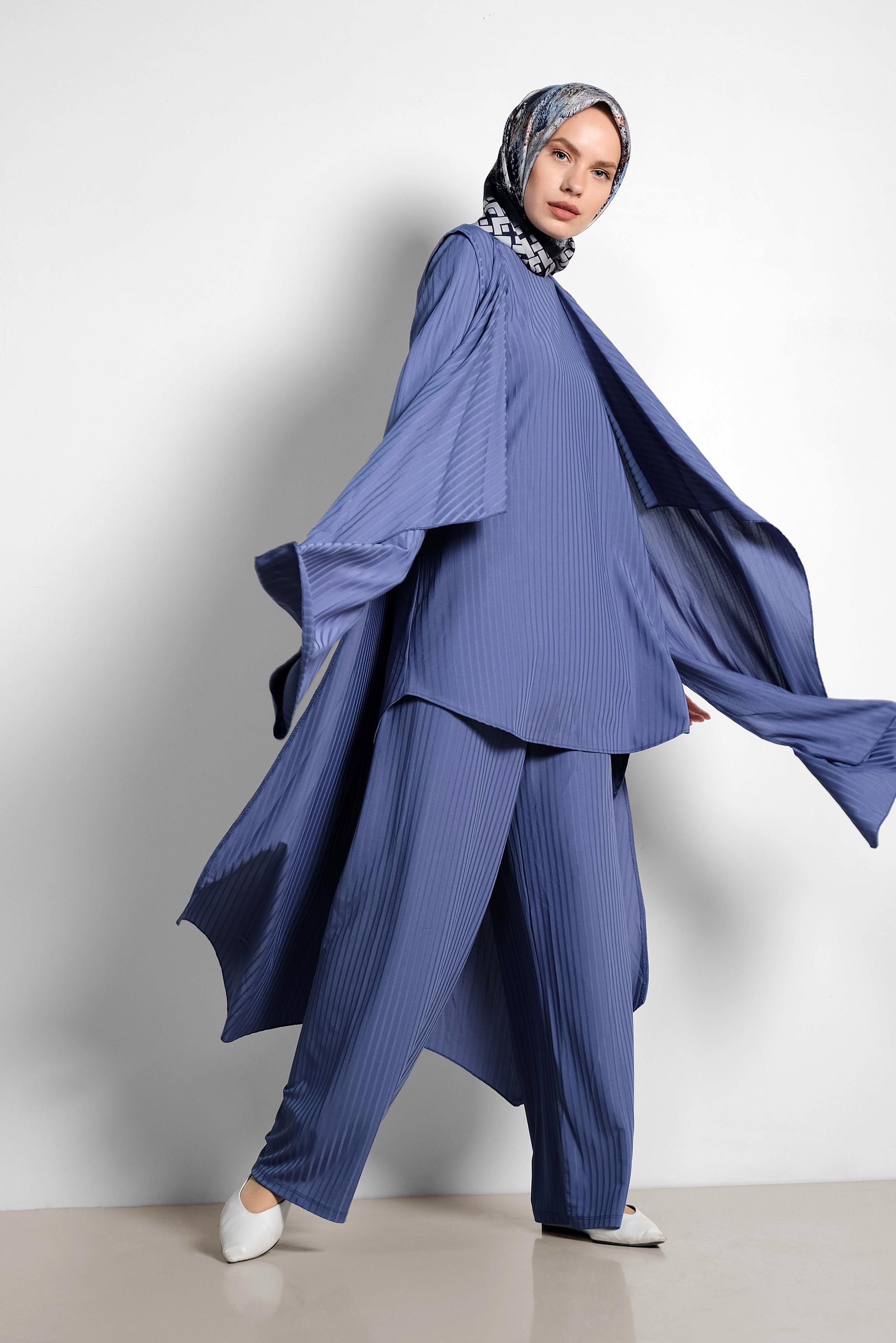 Hijab clothing NAVY BLUE FLOWING SUIT 4047 