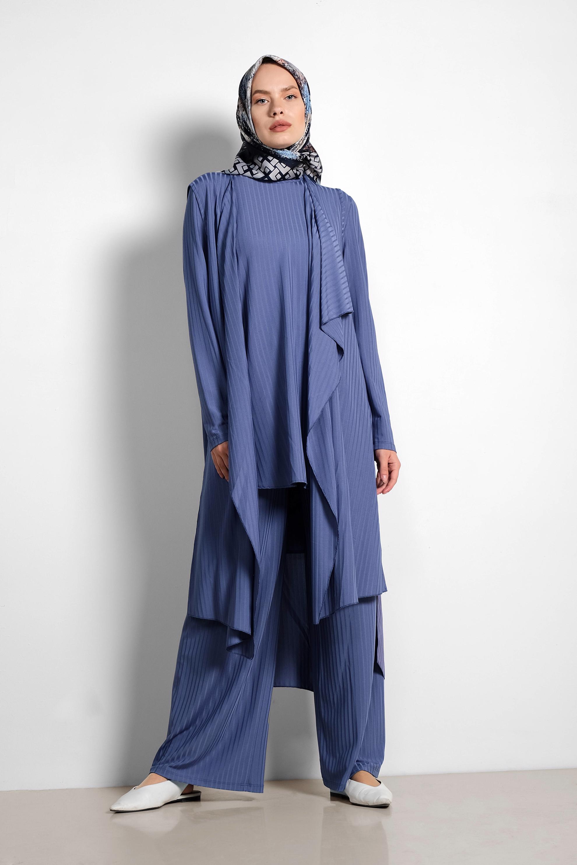 Hijab clothing NAVY BLUE FLOWING SUIT 4047 