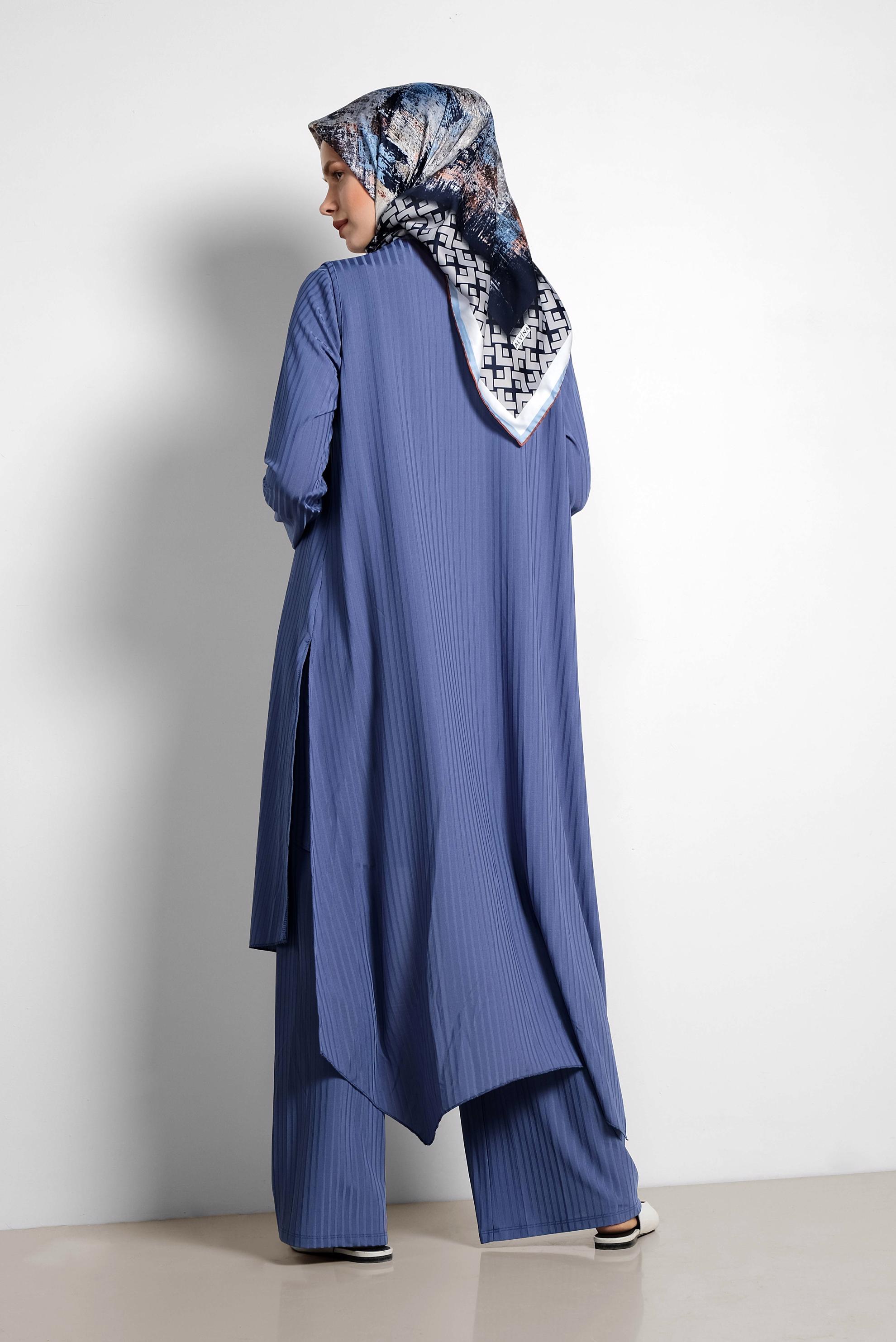 Hijab clothing NAVY BLUE FLOWING SUIT 4047 