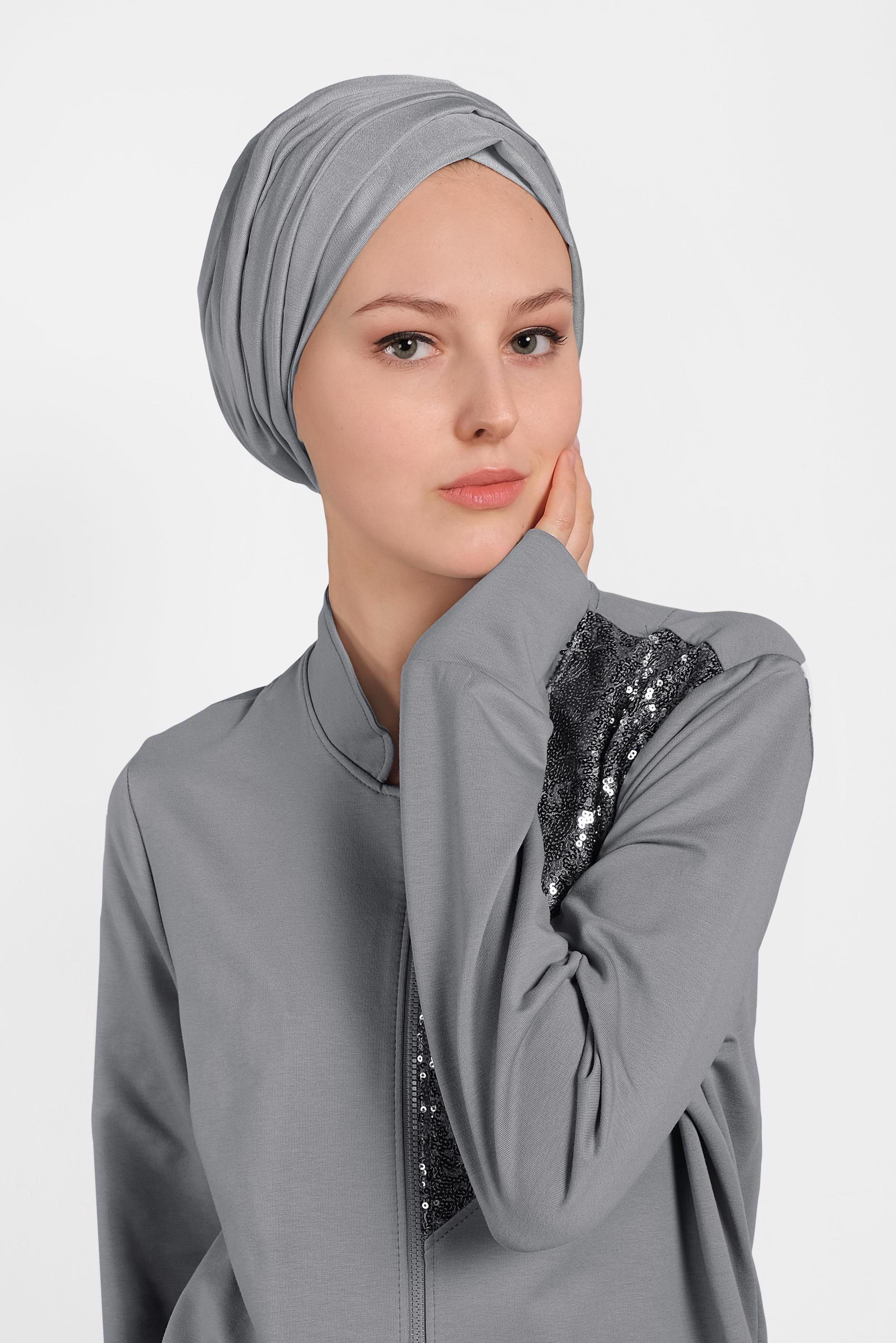 Tesettür giyim GRİ HAKİM YAKA PUL PAYET DETAYLI İKİLİ PANTOLONLU TAKIM 4276