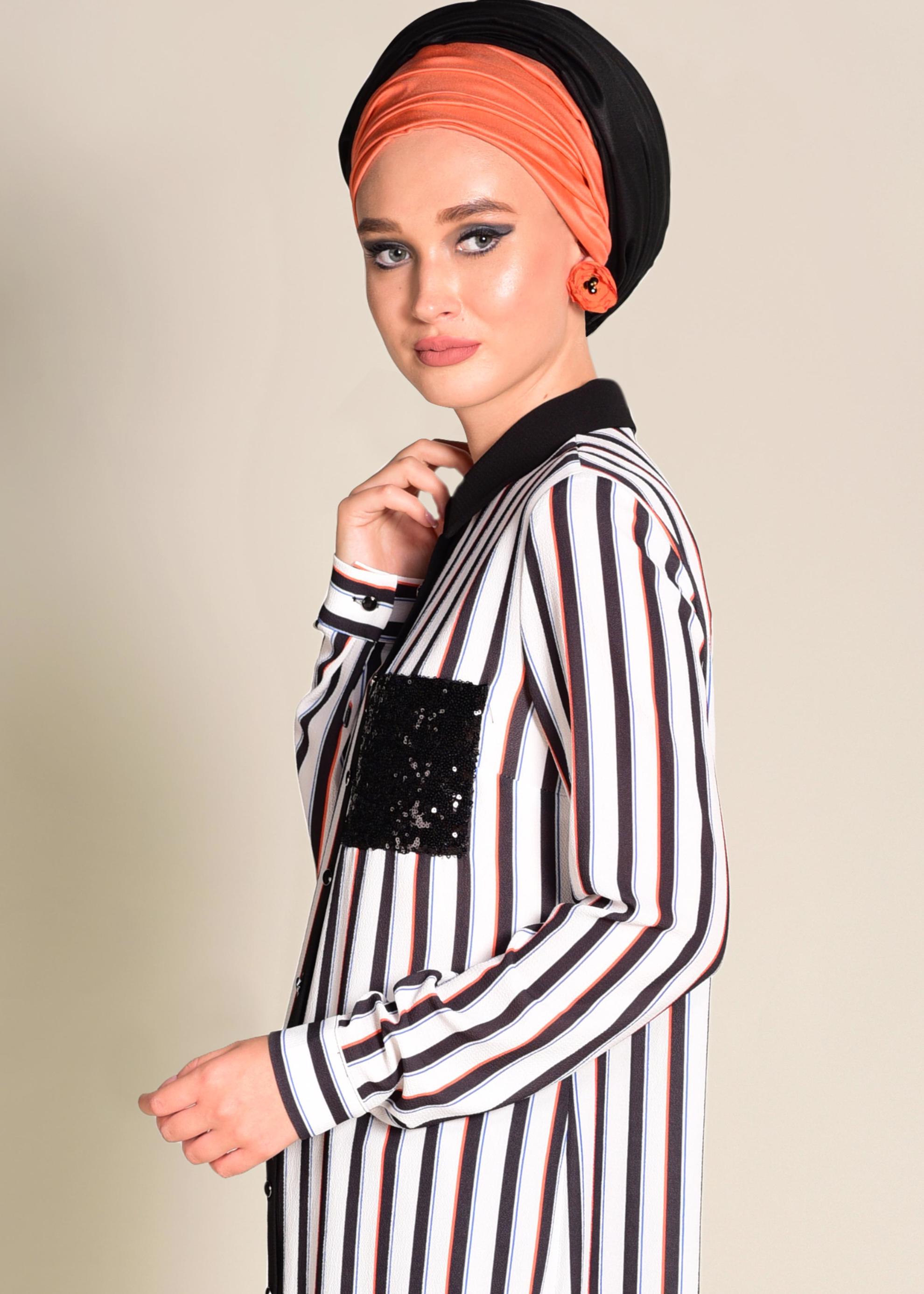 Tesettür giyim SİYAH CEBİ PUL PAYETLİ ÇİZGİLİ PANTOLONLU TAKIM 4354