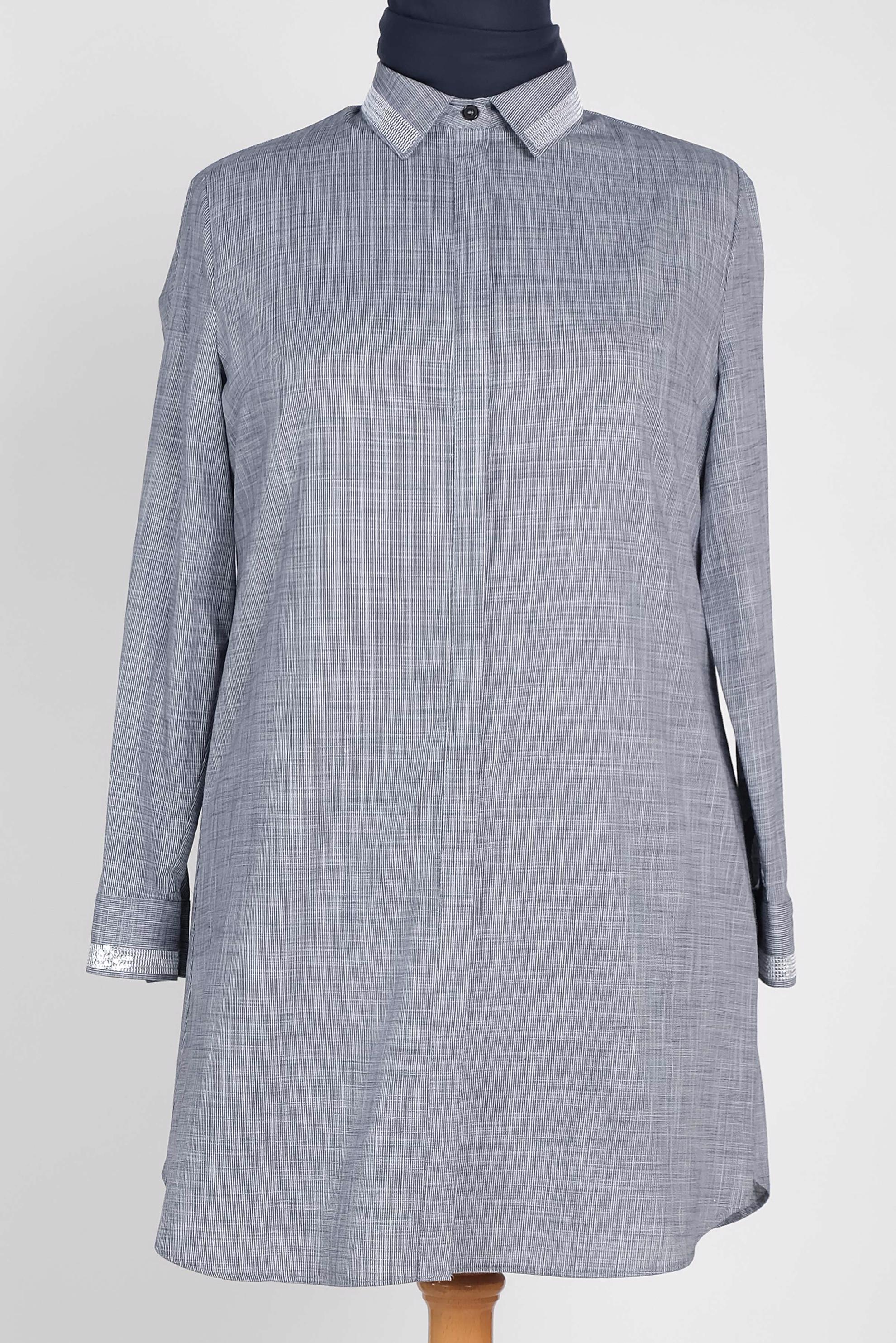 Tesettür giyim LACİVERT MANŞET VE YAKASI PUL DETAYLI GİZLİ DÜĞMELİ TUNİK 2886 