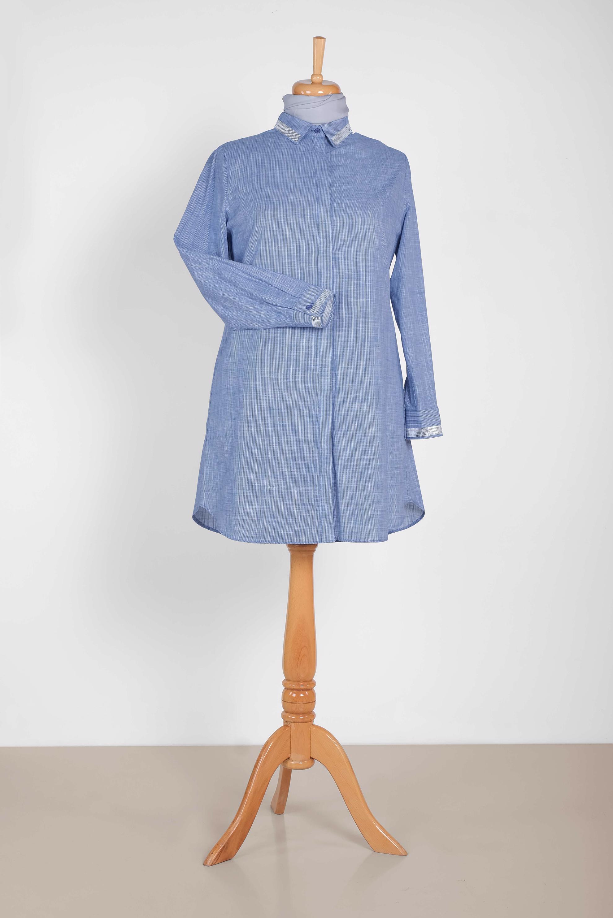 Tesettür giyim LACİVERT MANŞET VE YAKASI PUL DETAYLI GİZLİ DÜĞMELİ TUNİK 2886 