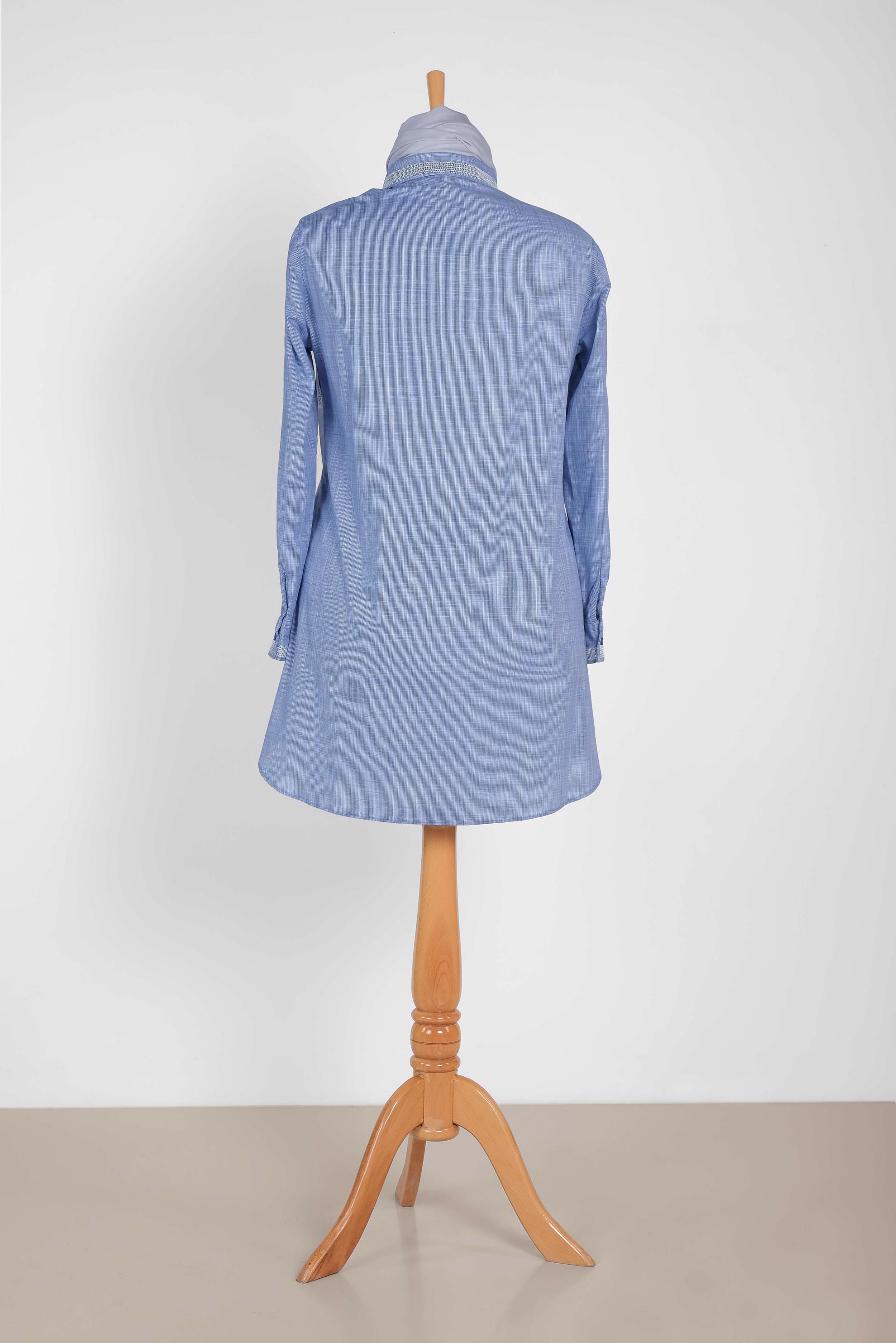 Tesettür giyim LACİVERT MANŞET VE YAKASI PUL DETAYLI GİZLİ DÜĞMELİ TUNİK 2886 