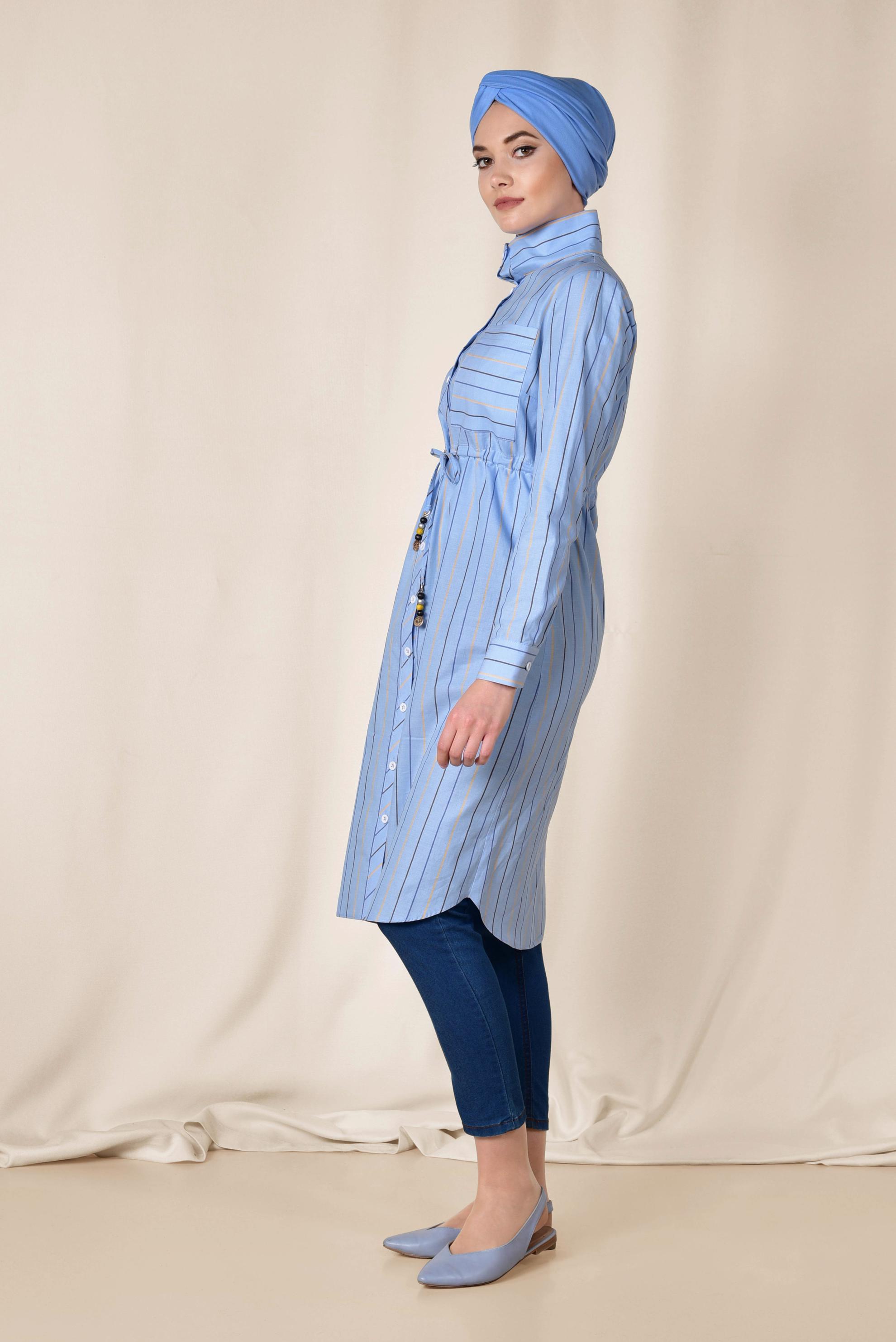 Tesettür giyim MAVİ RENKLİ ÇİZGİLİ ÖNDEN DÜĞMELİ PAMUKLU TUNİK 4003