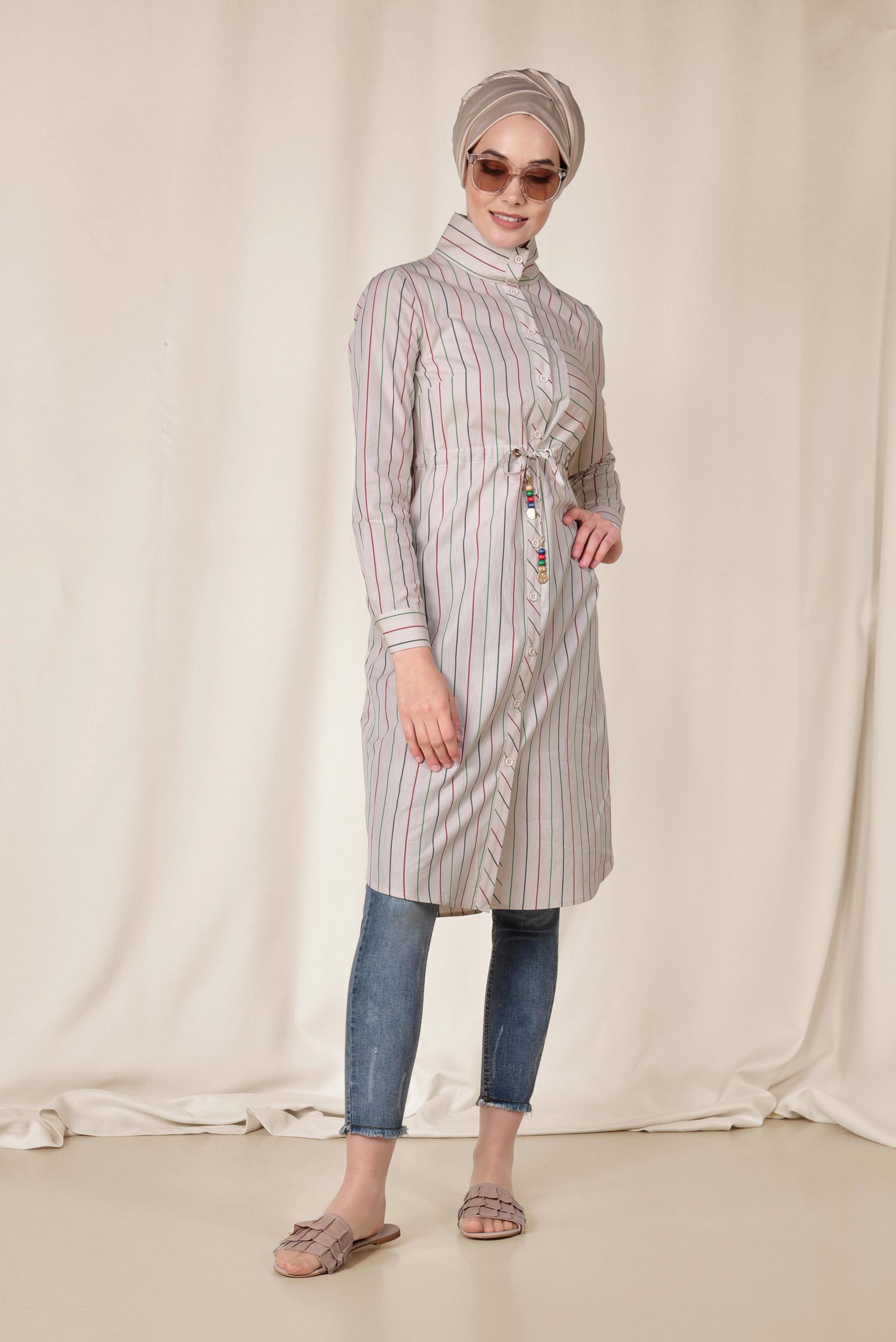 Tesettür giyim BEJ RENKLİ ÇİZGİLİ ÖNDEN DÜĞMELİ PAMUKLU TUNİK 4003