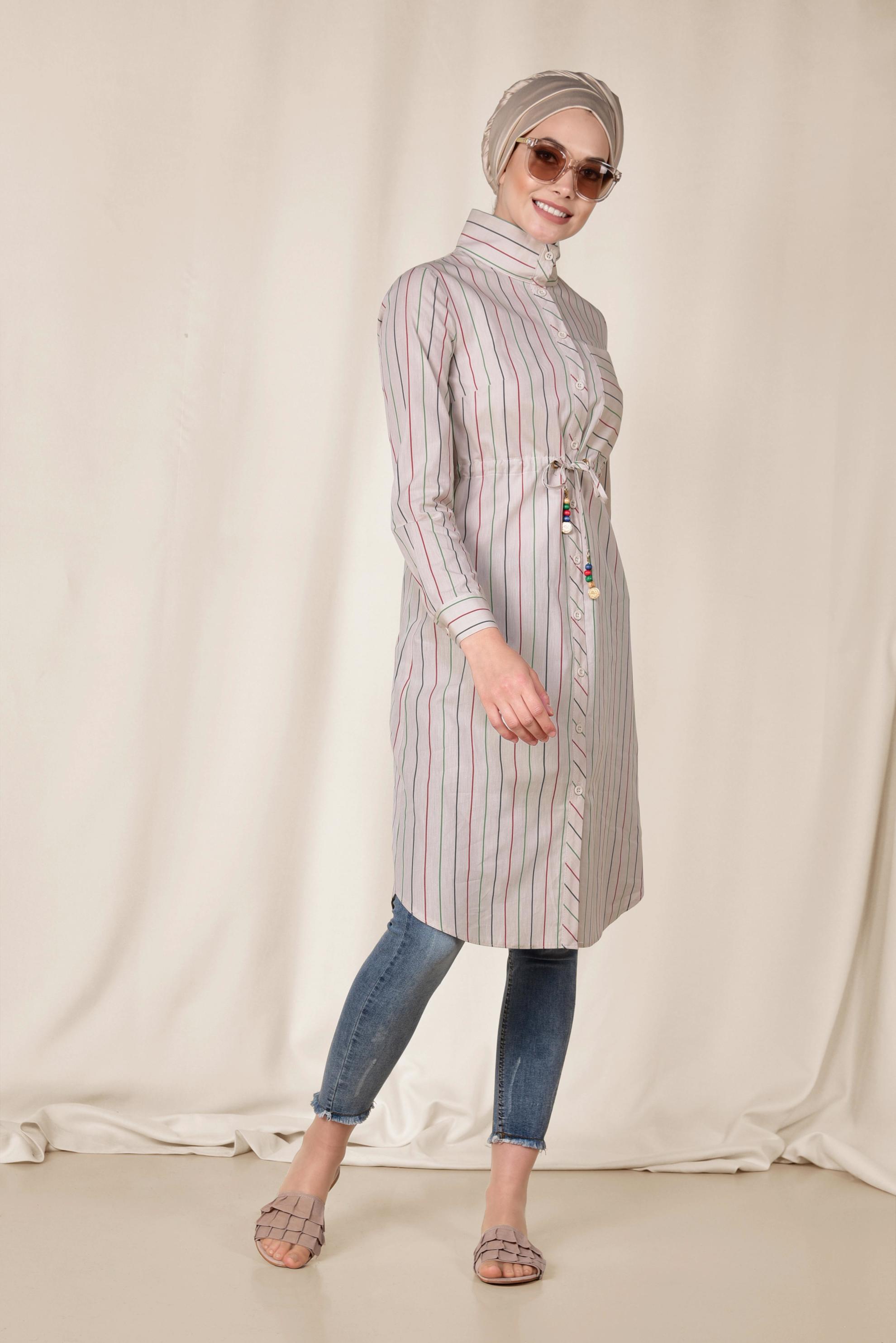 Tesettür giyim BEJ RENKLİ ÇİZGİLİ ÖNDEN DÜĞMELİ PAMUKLU TUNİK 4003