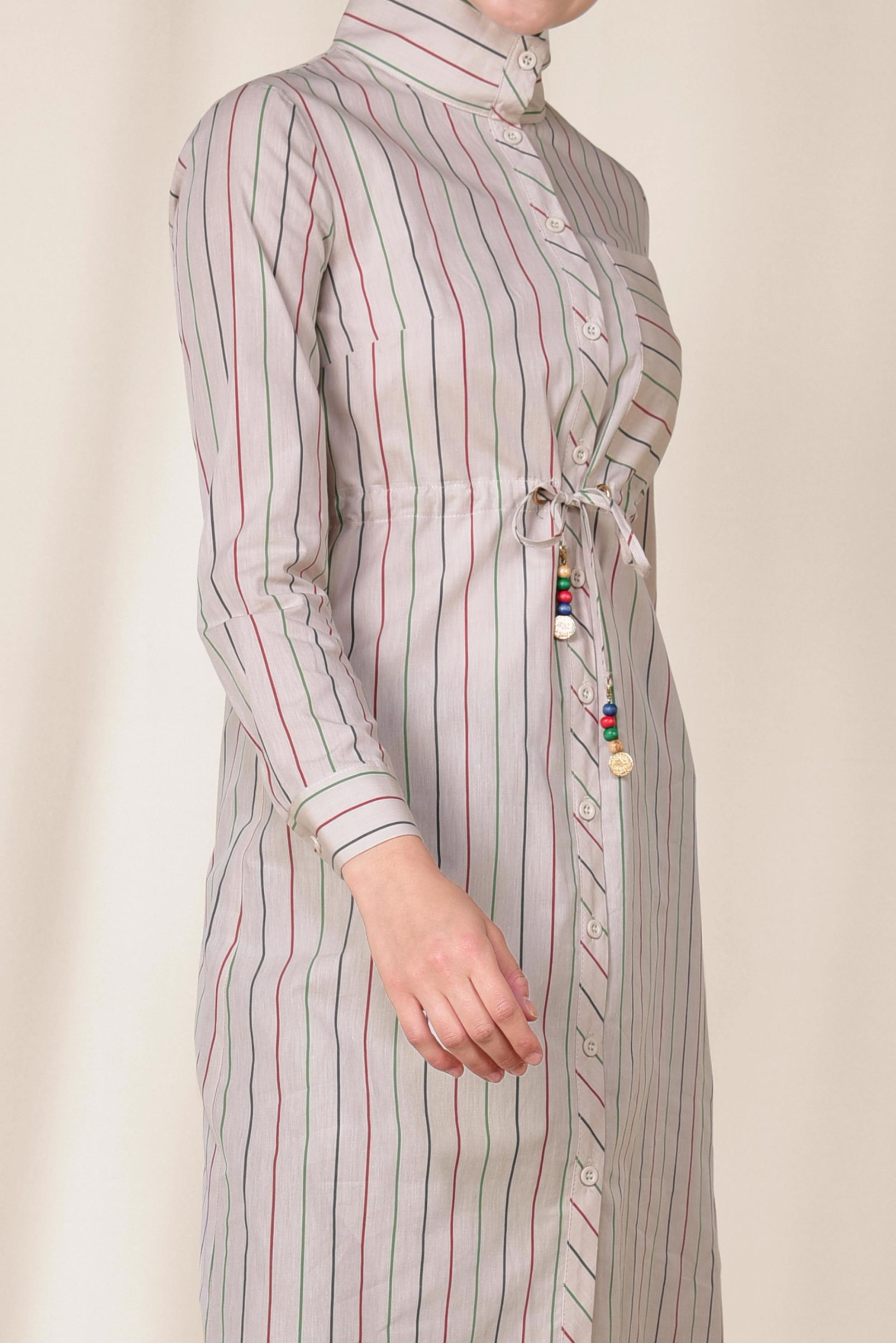 Tesettür giyim BEJ RENKLİ ÇİZGİLİ ÖNDEN DÜĞMELİ PAMUKLU TUNİK 4003