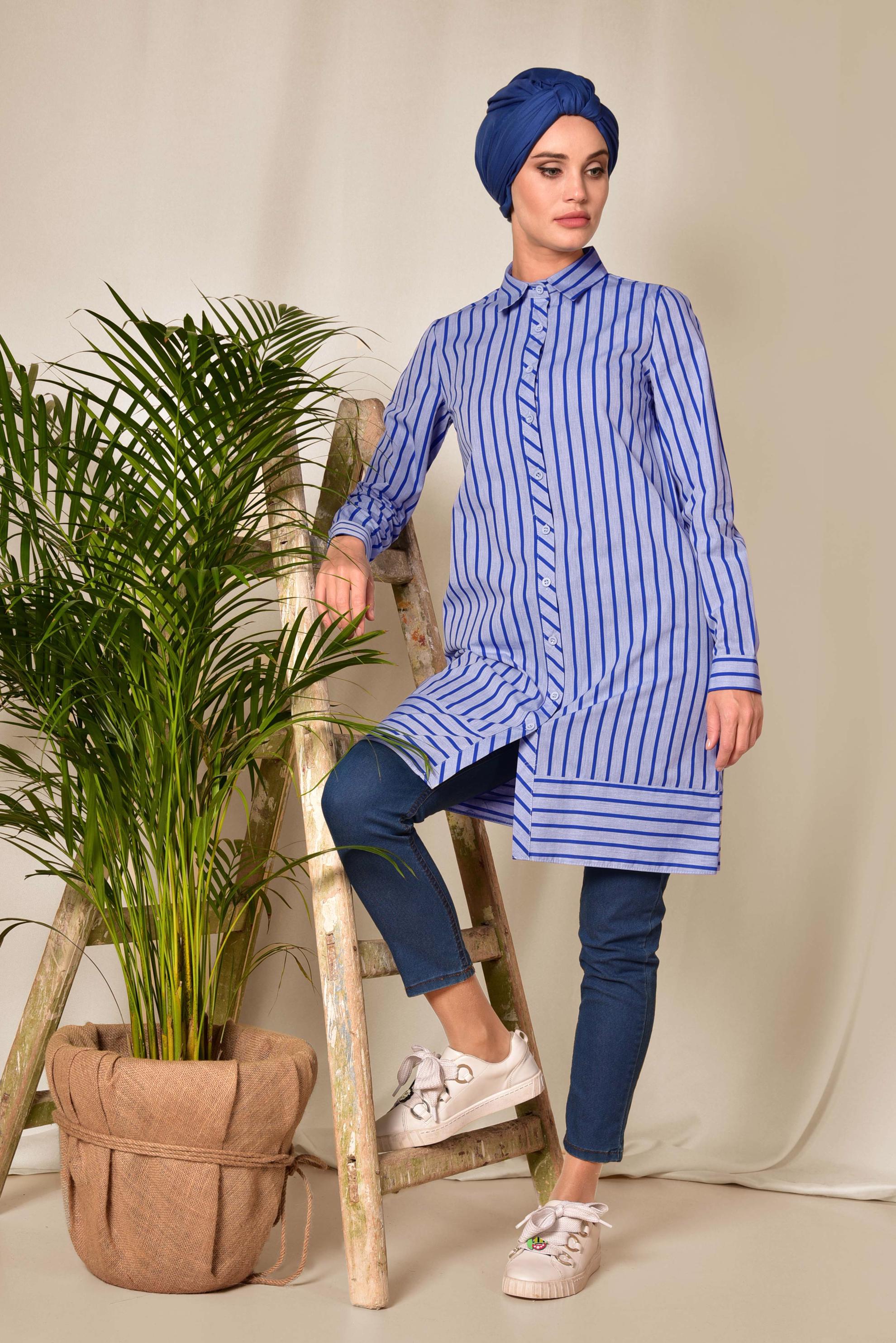 Tesettür giyim MAVİ ÇİZGİ DESENLİ DÜĞMELİ TUNİK 4006